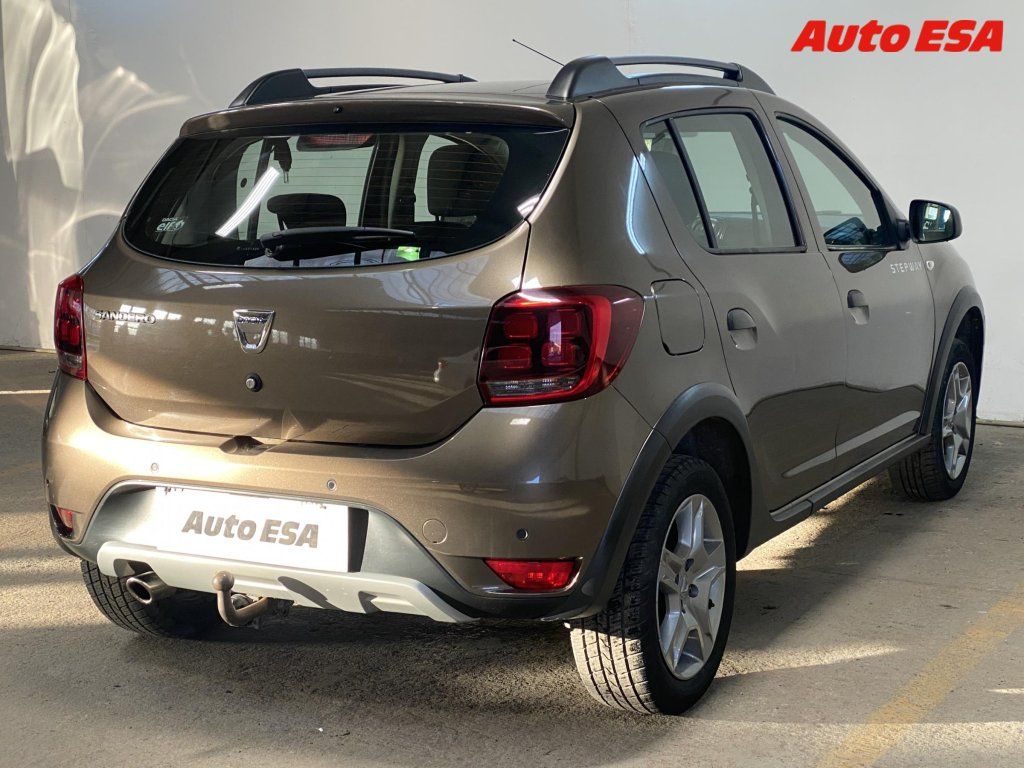 Dacia Sandero, 0.9 TCe,Stepway,TZ - fotka 4