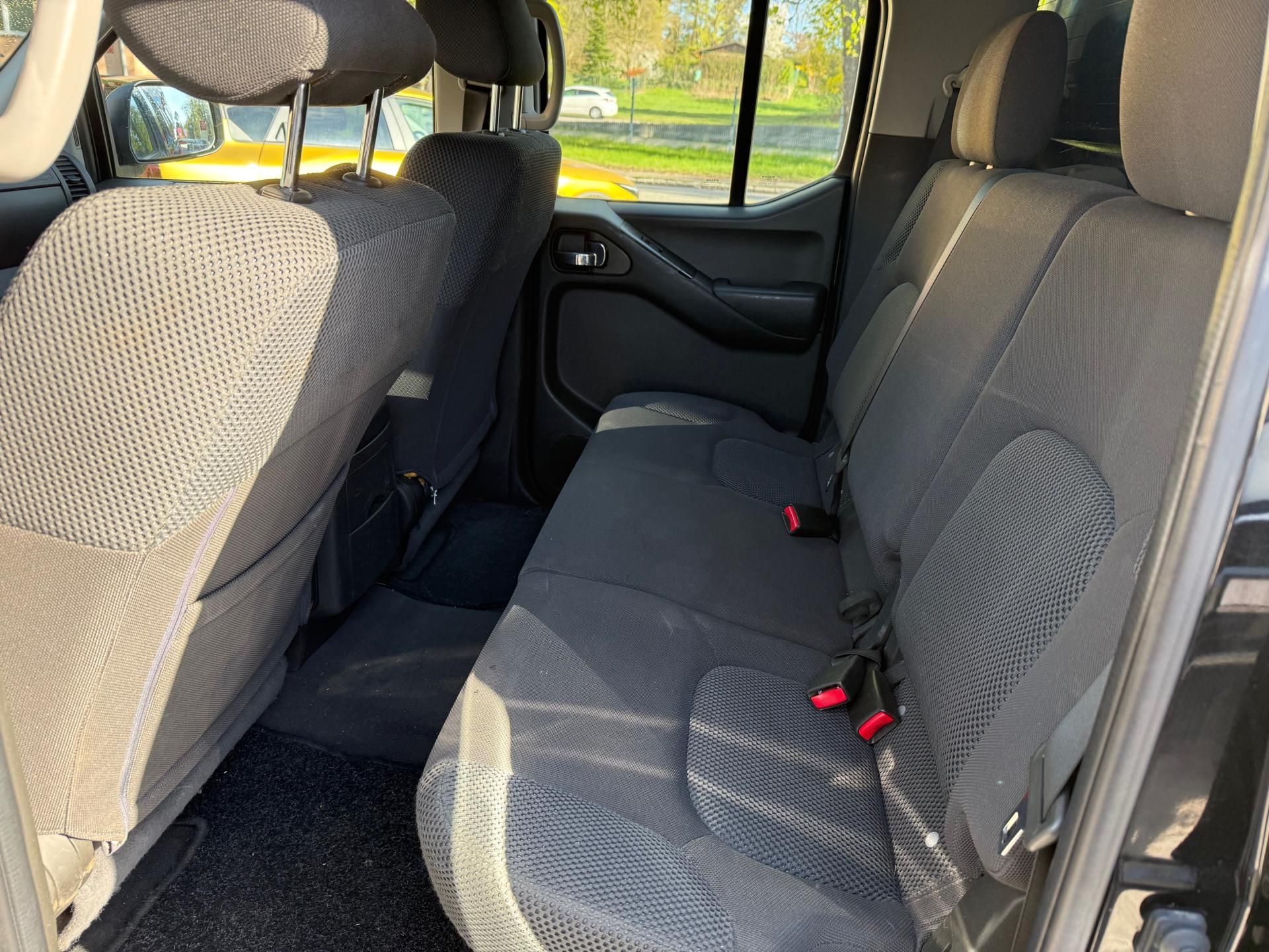 Nissan Navara, 2.5D  126kw 4x4 - fotka 4