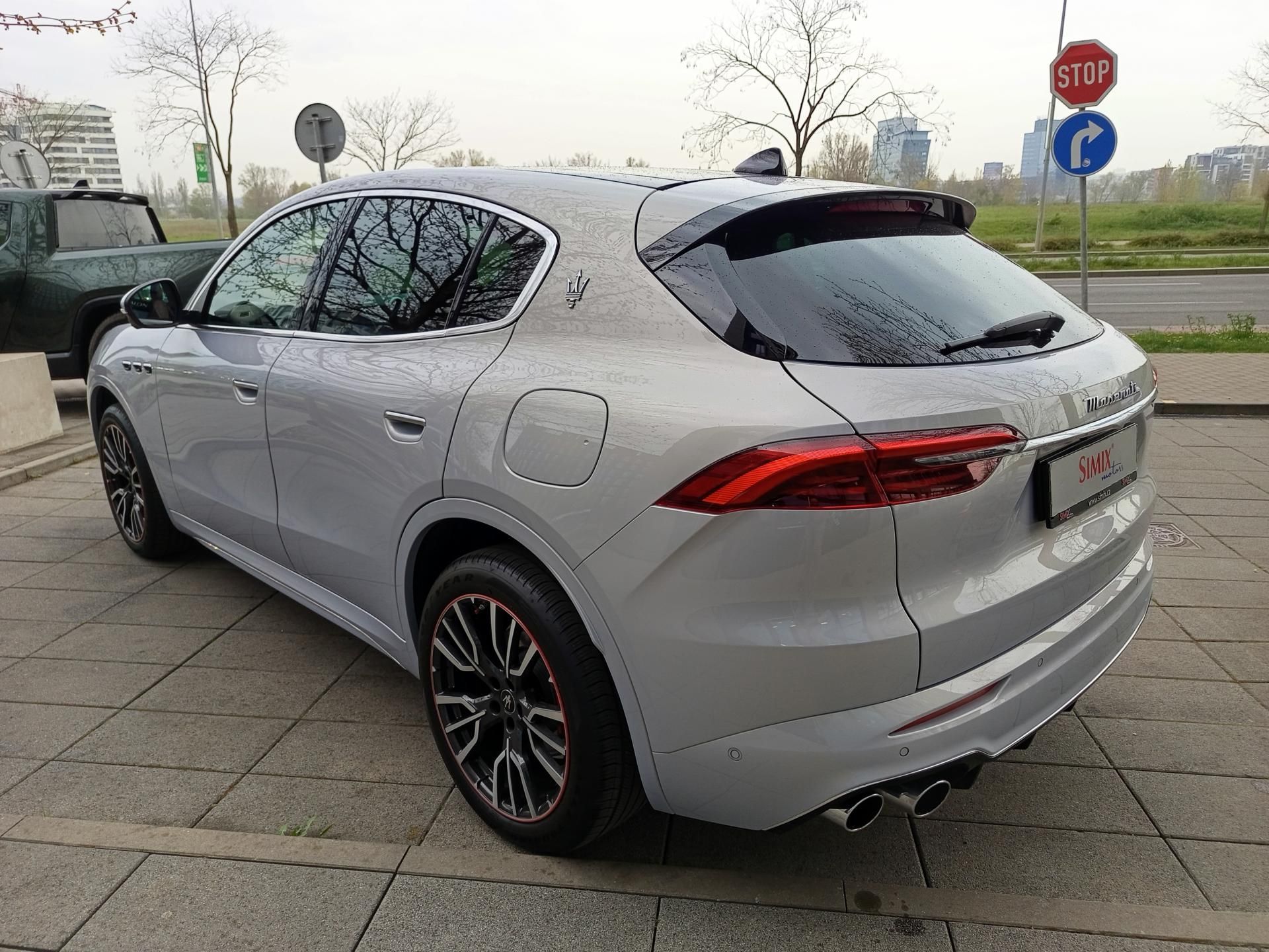 Maserati Grecale, GT, hybrid, rezervováno - fotka 5