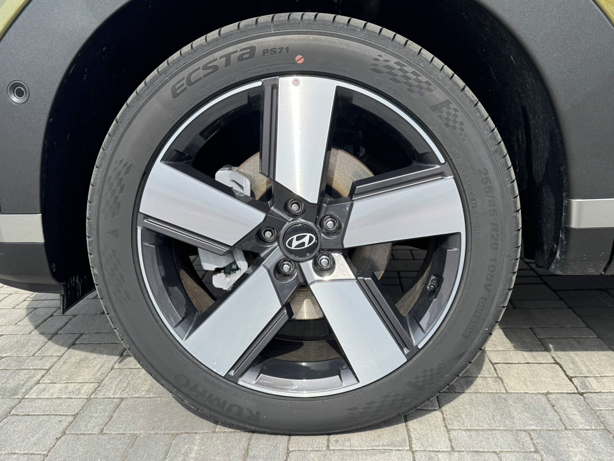 Hyundai Santa Fe, 7S 1,6 T-GDI HEV 4WD STYLE PRE - fotka 4