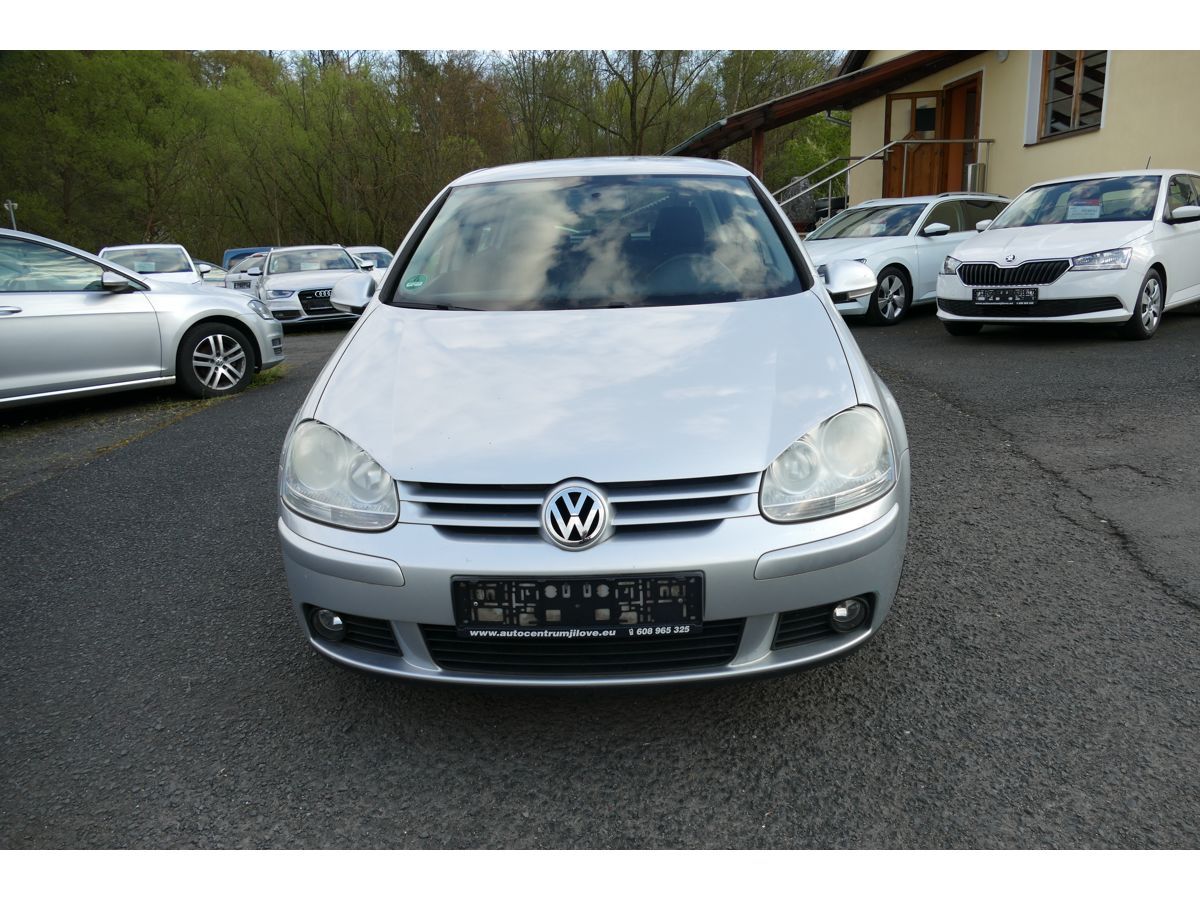 Volkswagen Golf, 1,4 59KW DIGI-KLIMA - fotka 2