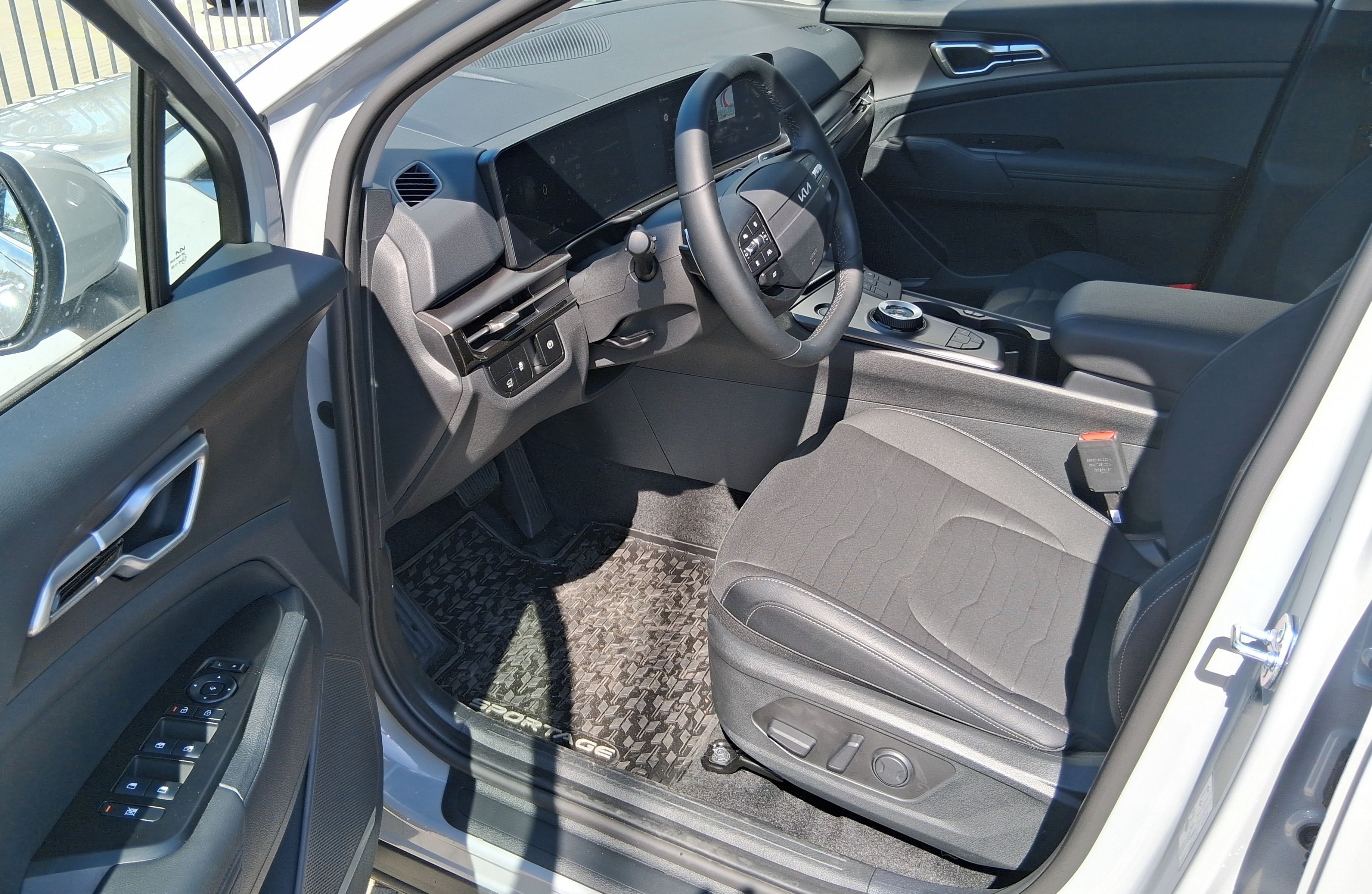 Kia Sportage, 1,6 T-GDi 4x2 7DCT TOP - fotka 4