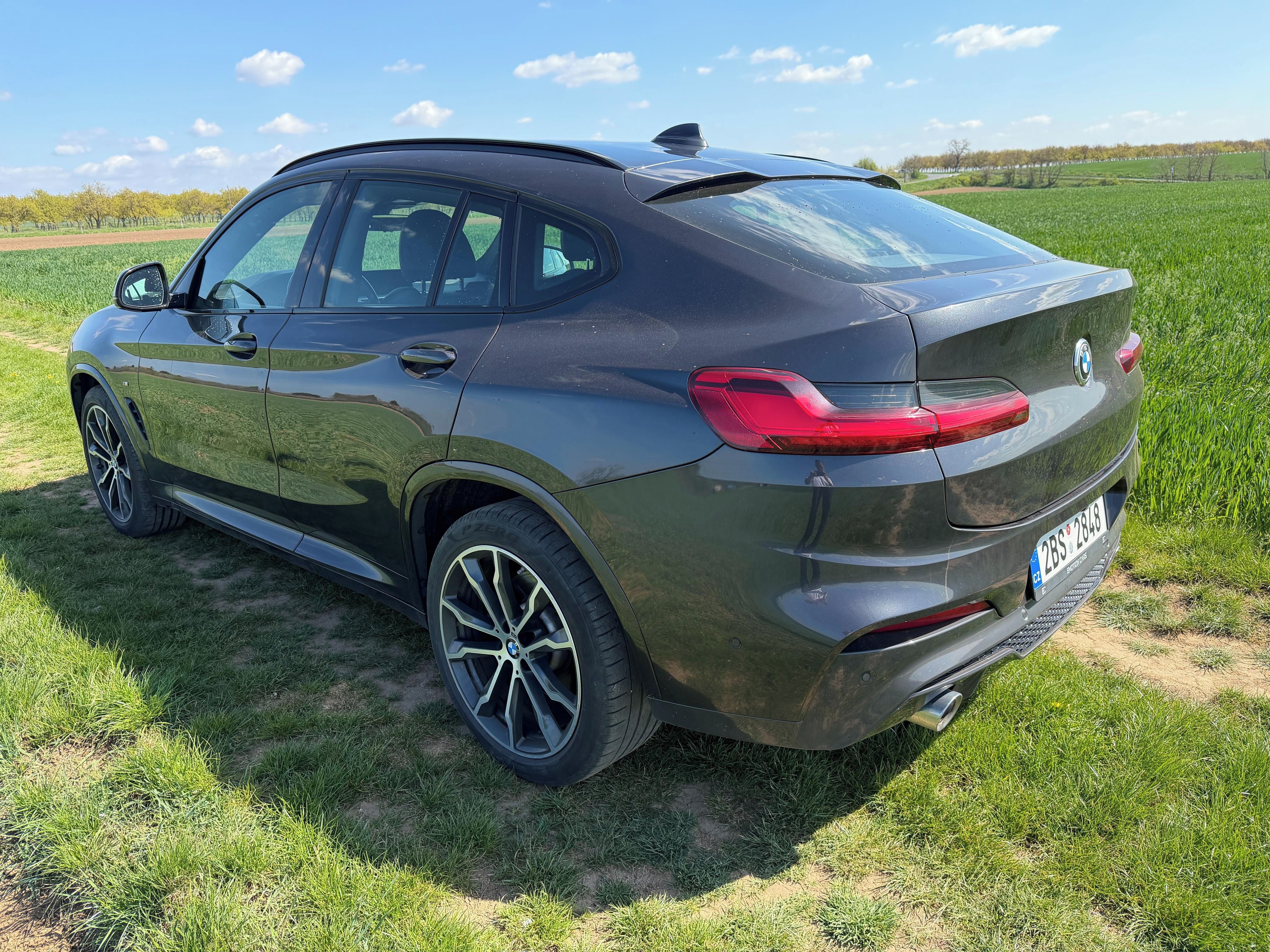 BMW X4, M paket,Webasto, tažné, DPH - fotka 5