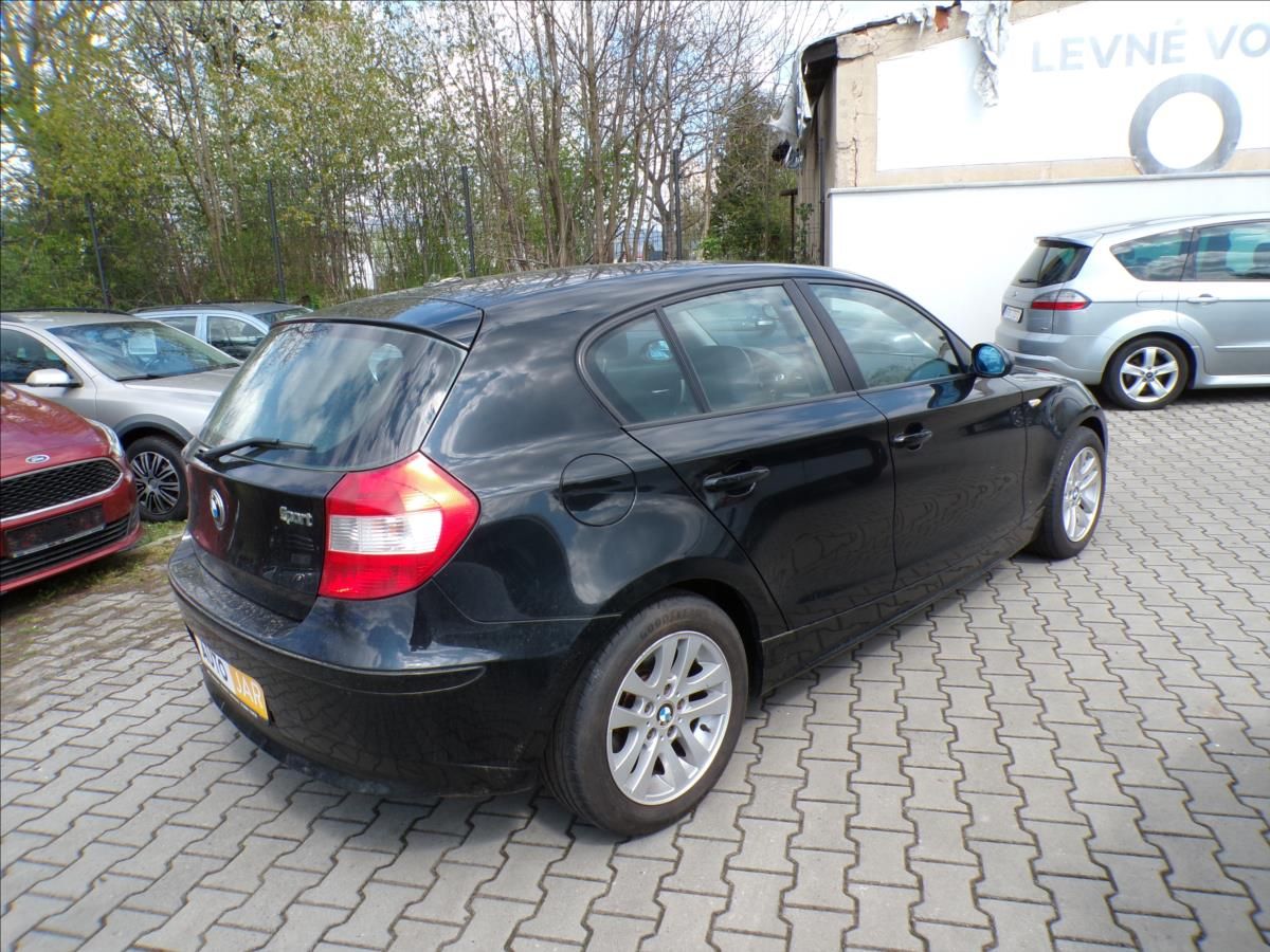 BMW Řada 1, 1,6   116i - fotka 5