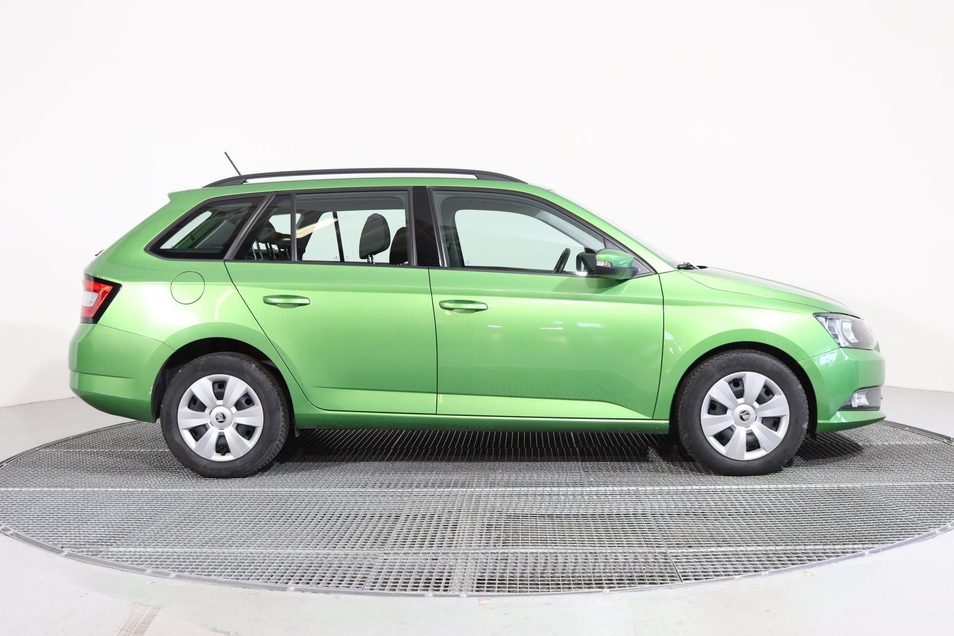 Škoda Fabia, COMBI AMBITION 1,4 TDI DSG 66k - fotka 3