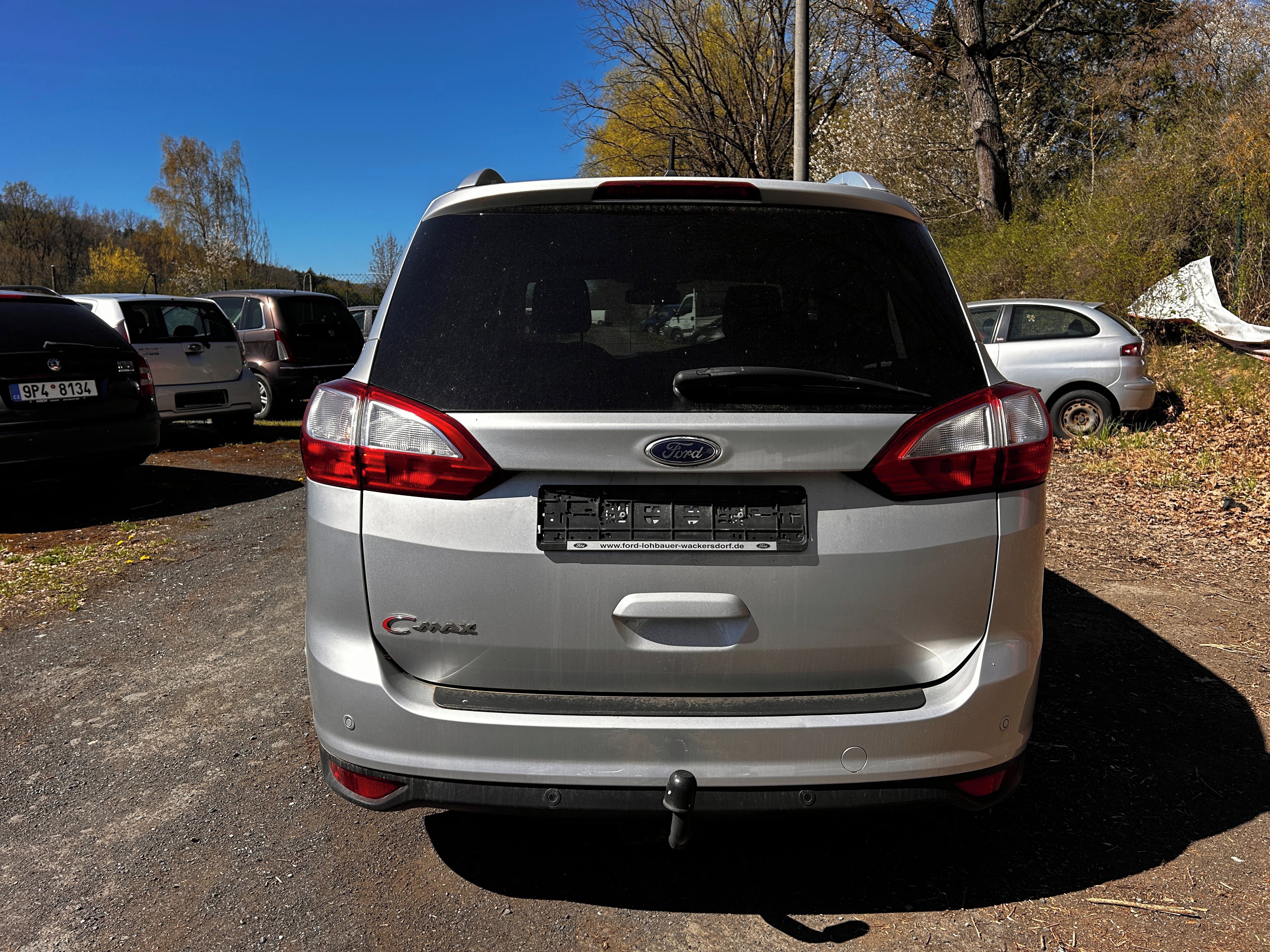Ford Grand C-MAX, 2,0 TDCi 110kW, Park Pilot - fotka 6