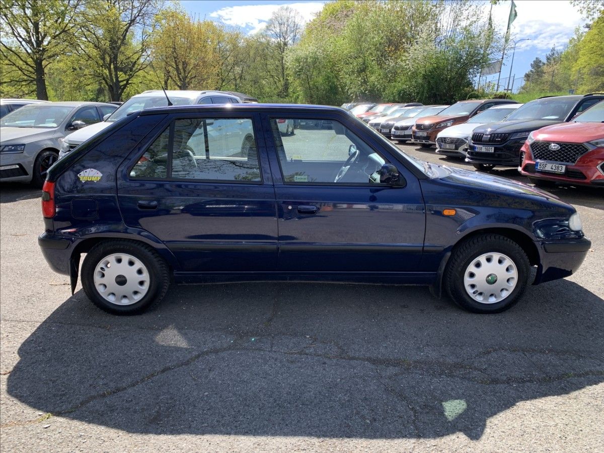Škoda Felicia, 1,3 GLXi TRUMF 1.MAJITEL,ČR - fotka 4