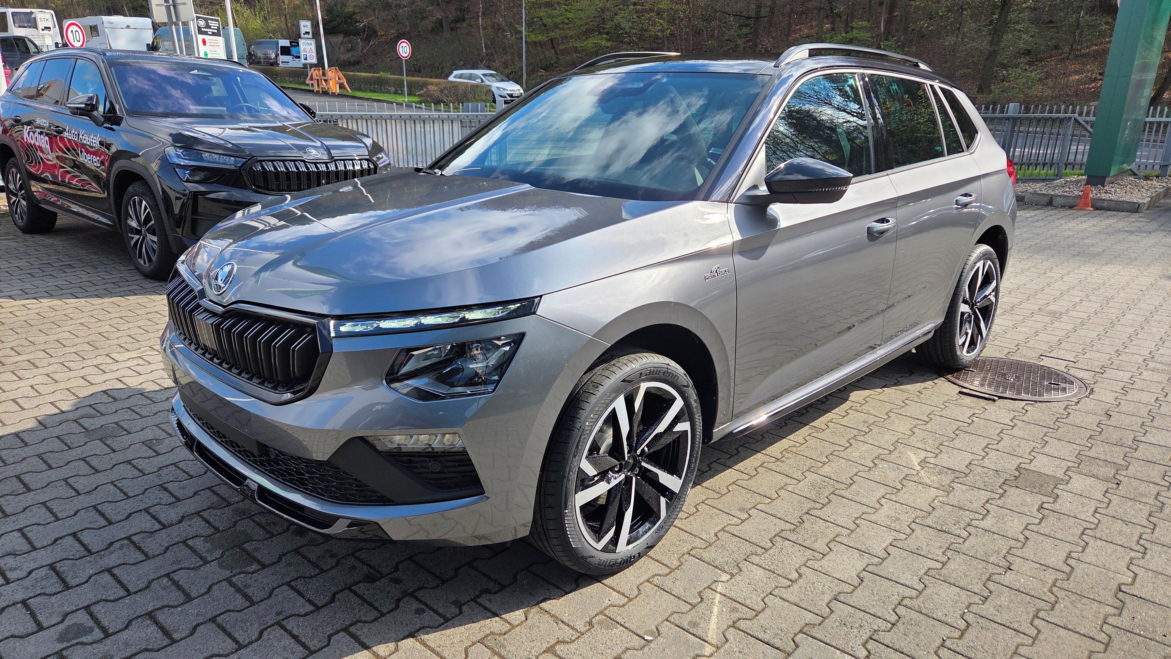 Škoda Kamiq, Monte Carlo 1,0 TSI 85 kW DSG - fotka 2