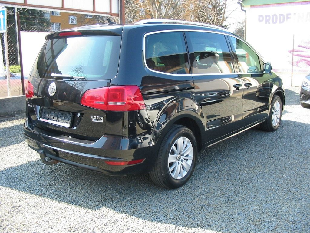 Volkswagen Sharan, 2.0 TDI - 7míst,NAVI,1MAJITEL - fotka 3