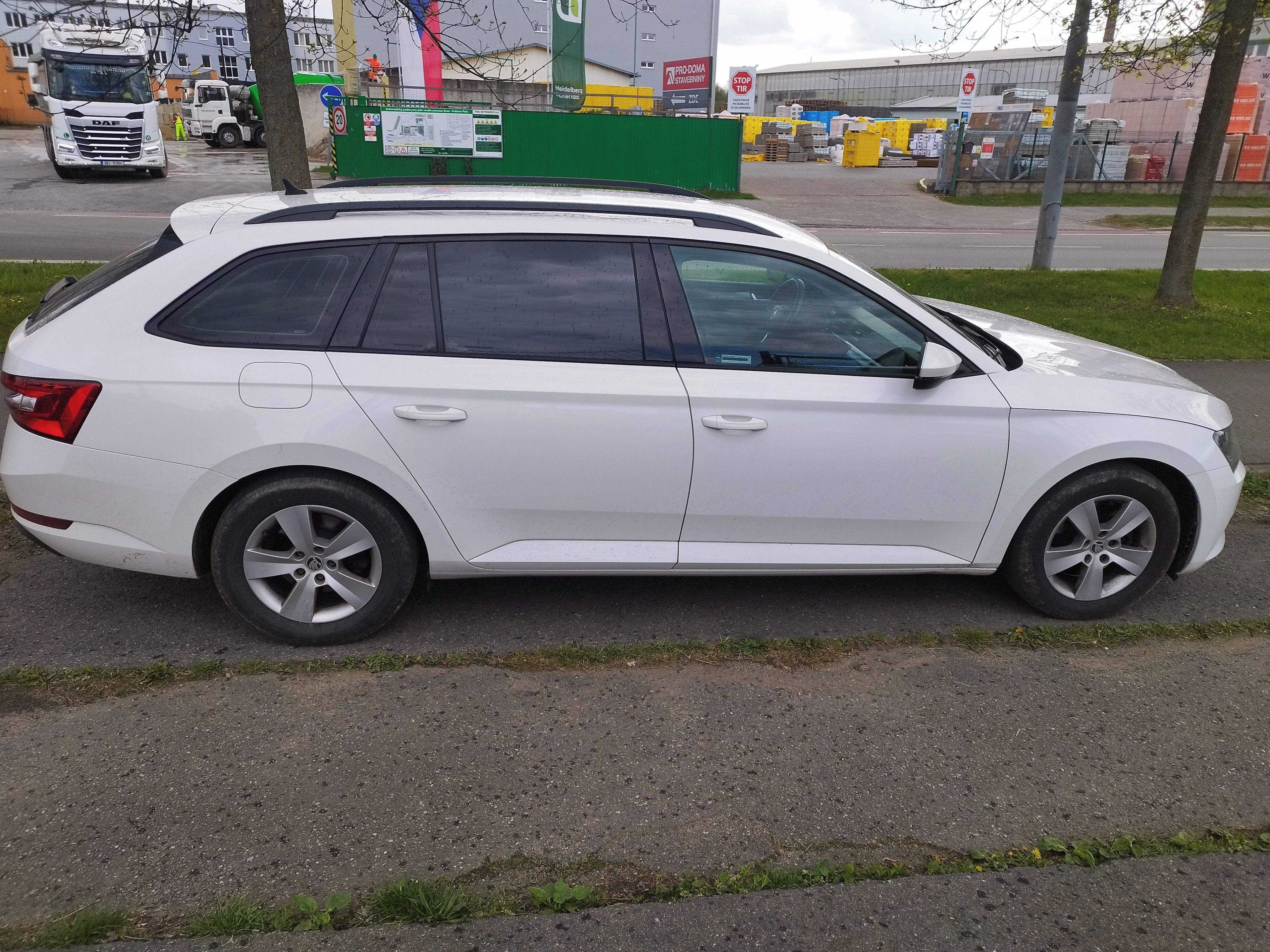 Škoda Superb, 2.0TDi - fotka 6