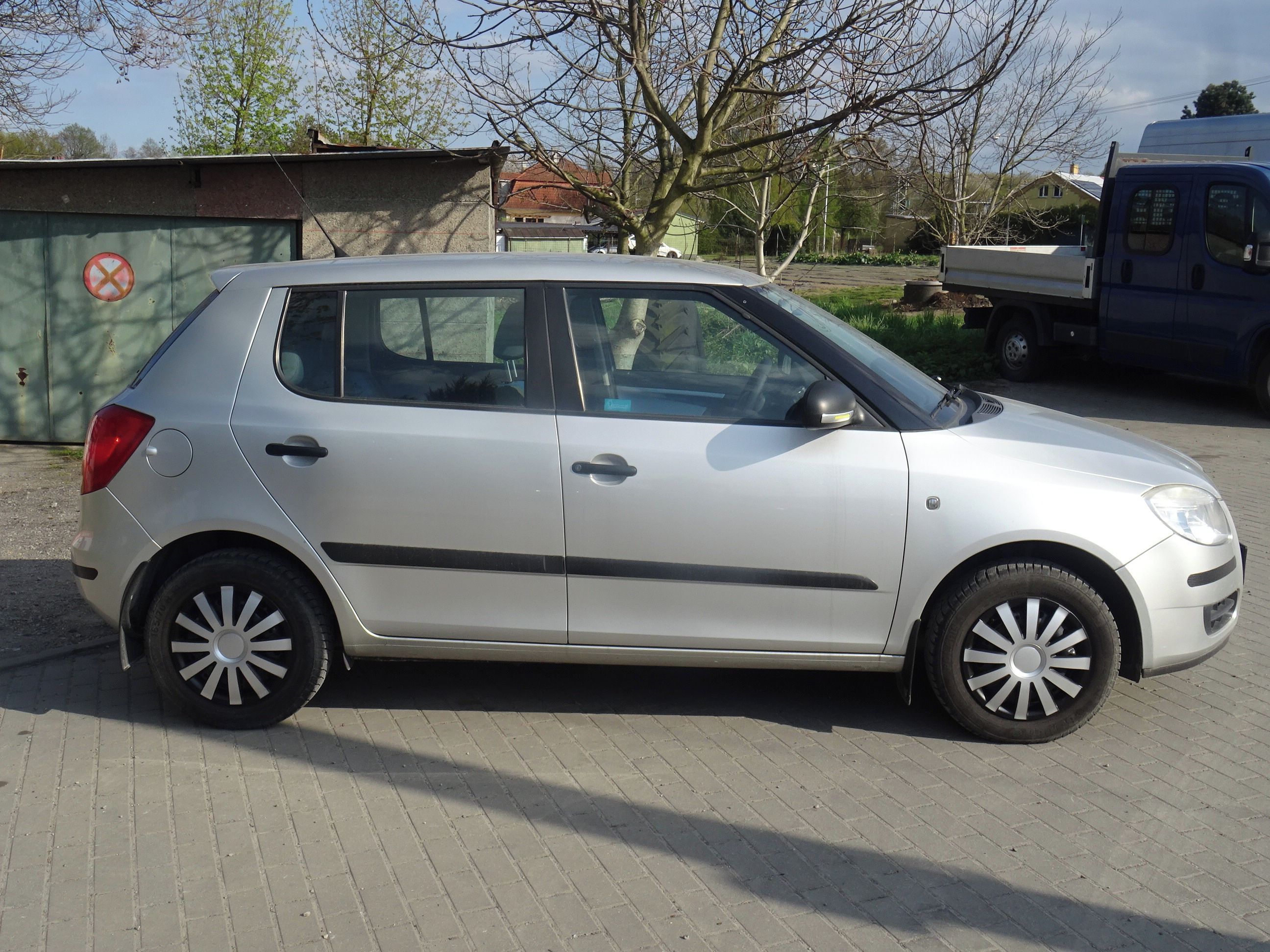 Škoda Fabia, 1.2 I PRAV. SERVIS, NOVÁ STK ! - fotka 2