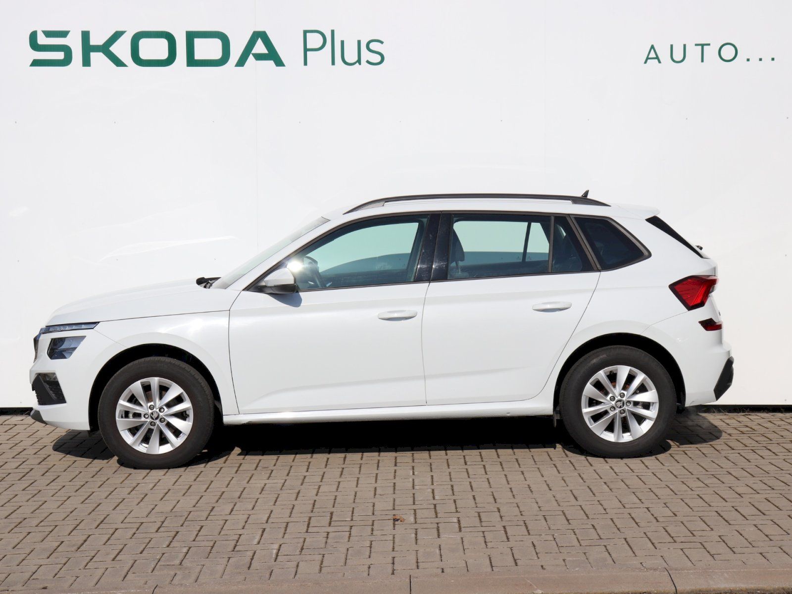 Škoda Kamiq, Kamiq Selection 1.0 TSI 70kW 5 - fotka 3