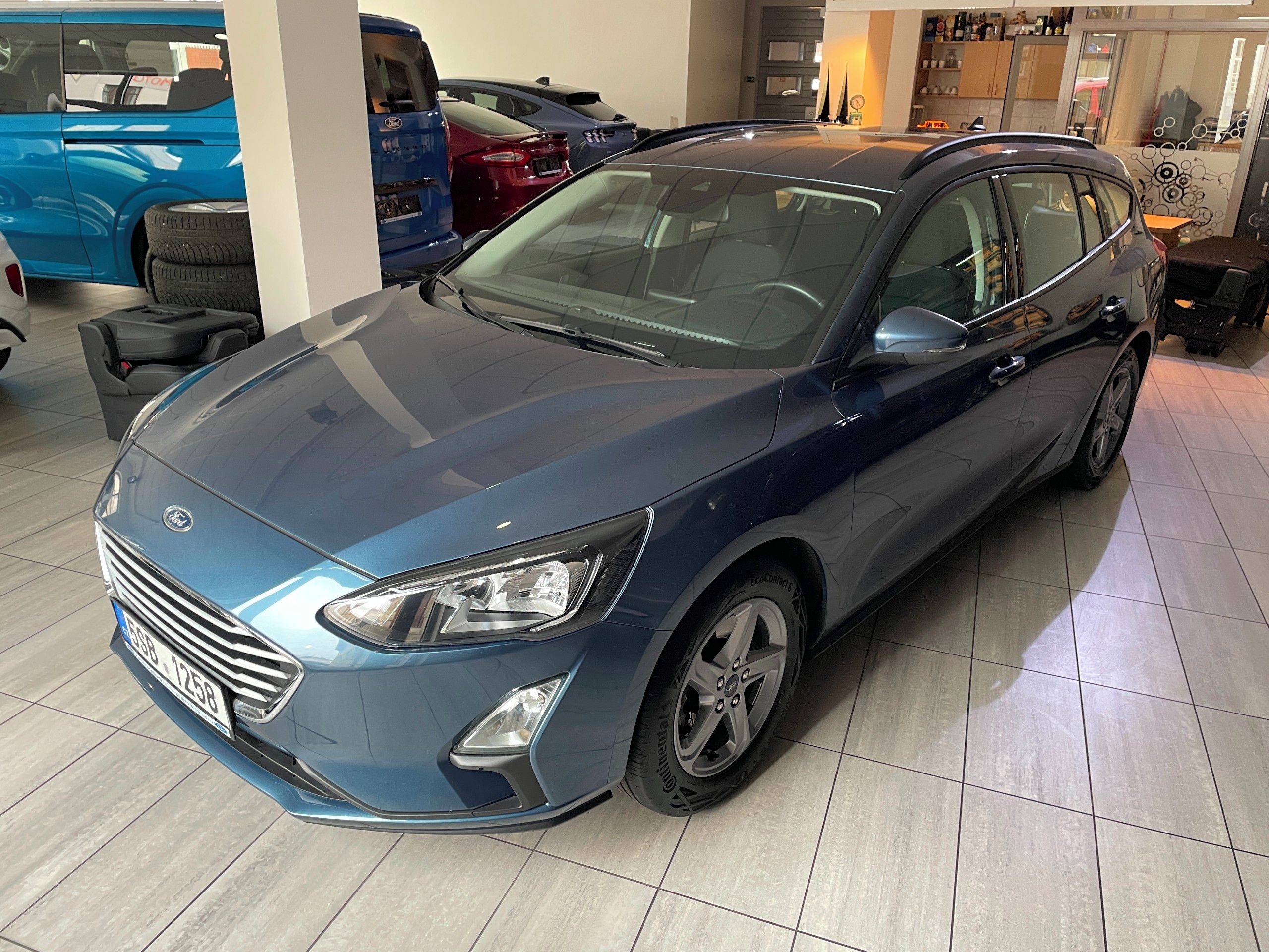Ford Focus, Trend kombi 1.0 EcoBoost 74kW - fotka 2