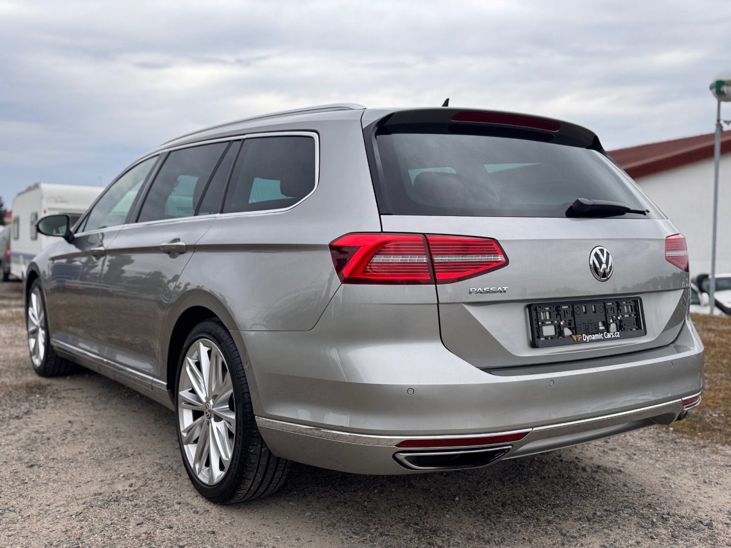 Volkswagen Passat, 2.0 TSI DSG Highline 4motion - fotka 5