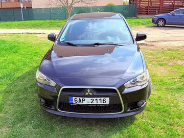 1.8 - garážováno, výborný stav