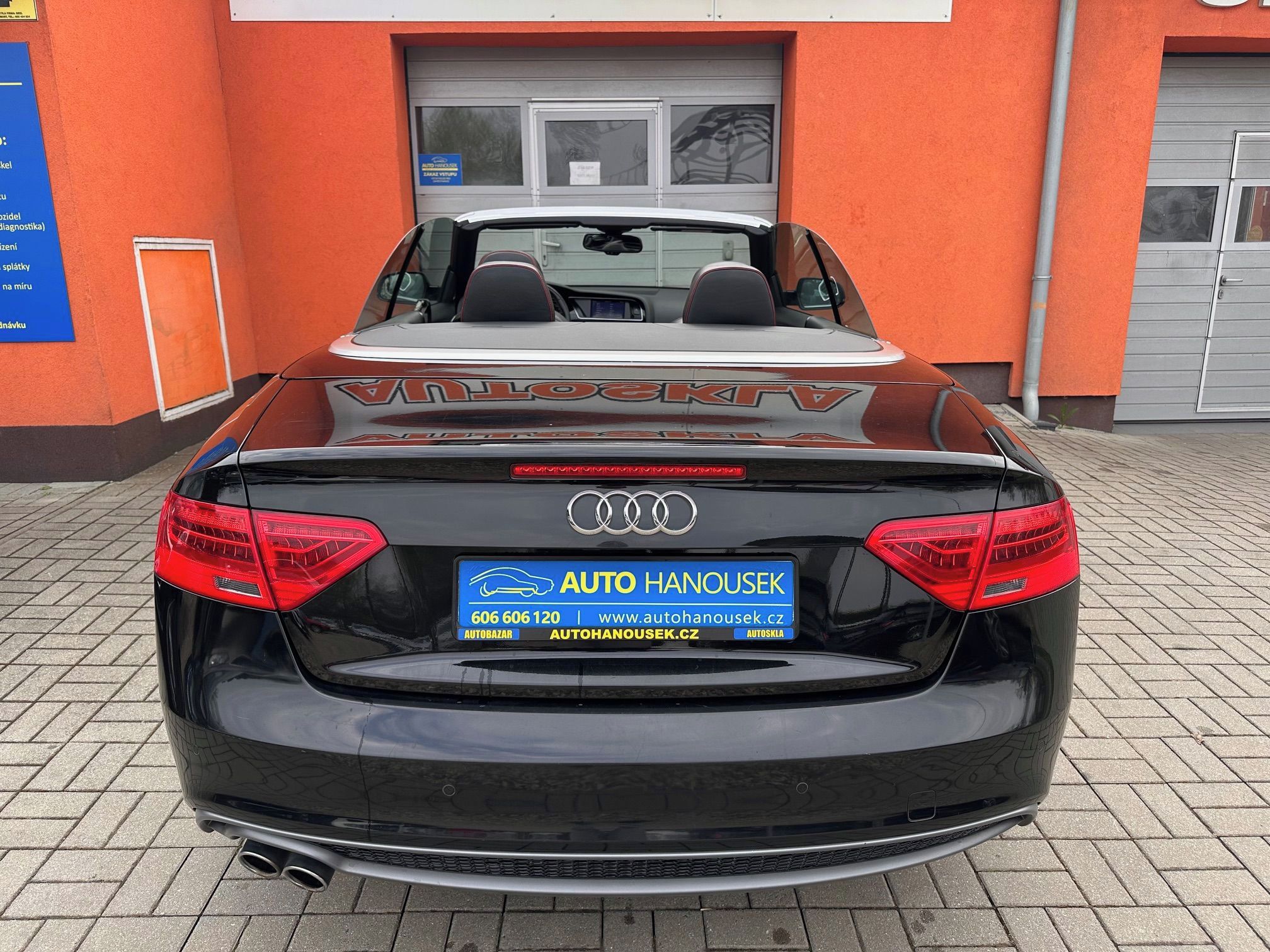 Audi A5, 2.0 TDI 140KW Cabrio - fotka 6
