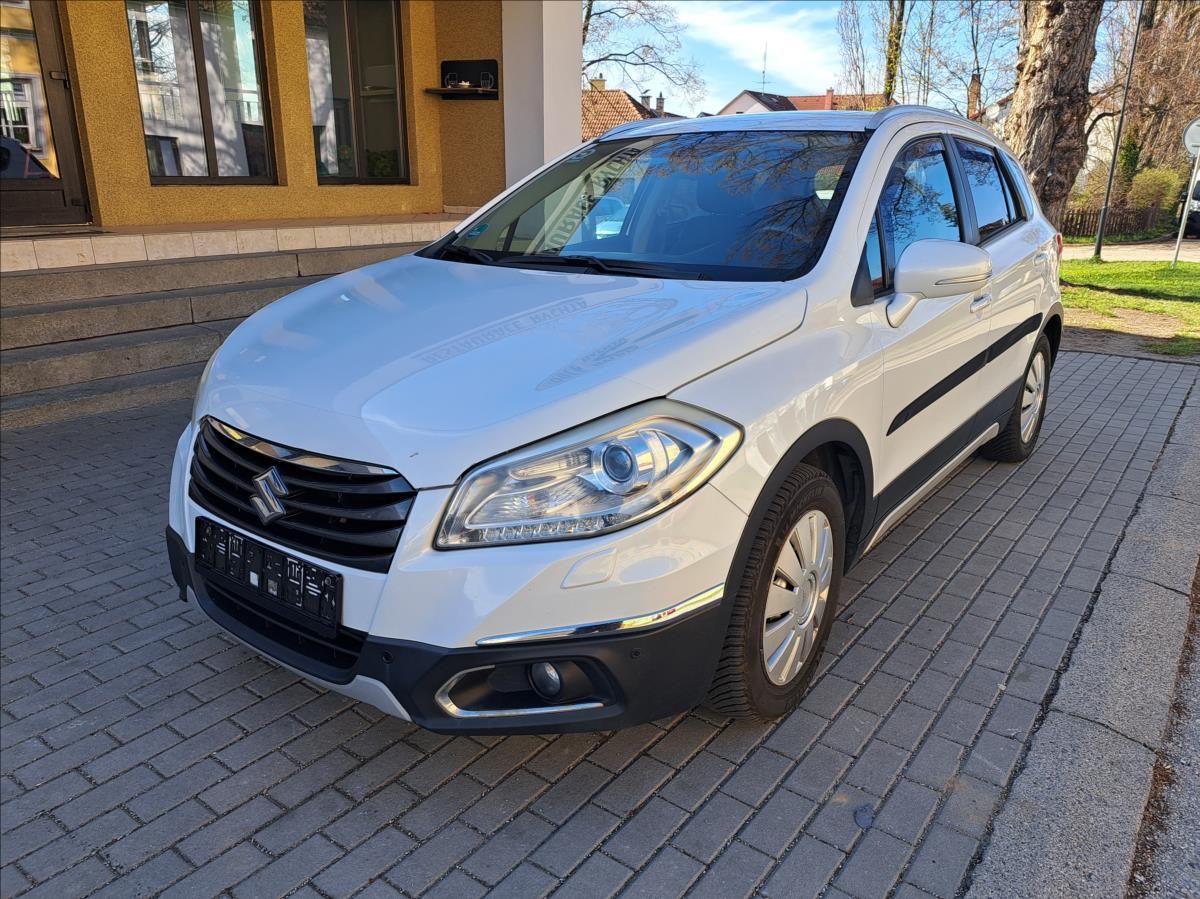 Suzuki SX4, 1,6 DDiS S-Cross - fotka 4