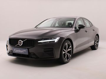 B5 AWD DARK PLUS AUT CZ
