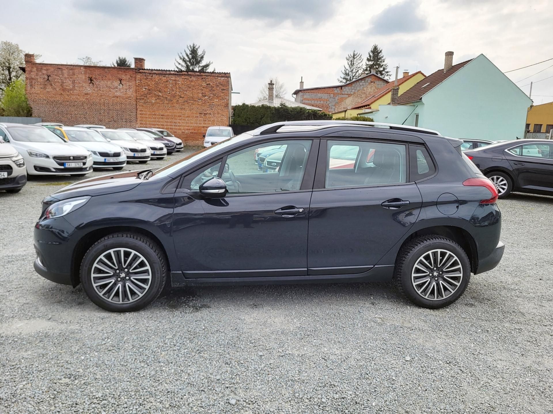 Peugeot 2008, ACTIVE 1.2 PureTech 110k S&S - fotka 2