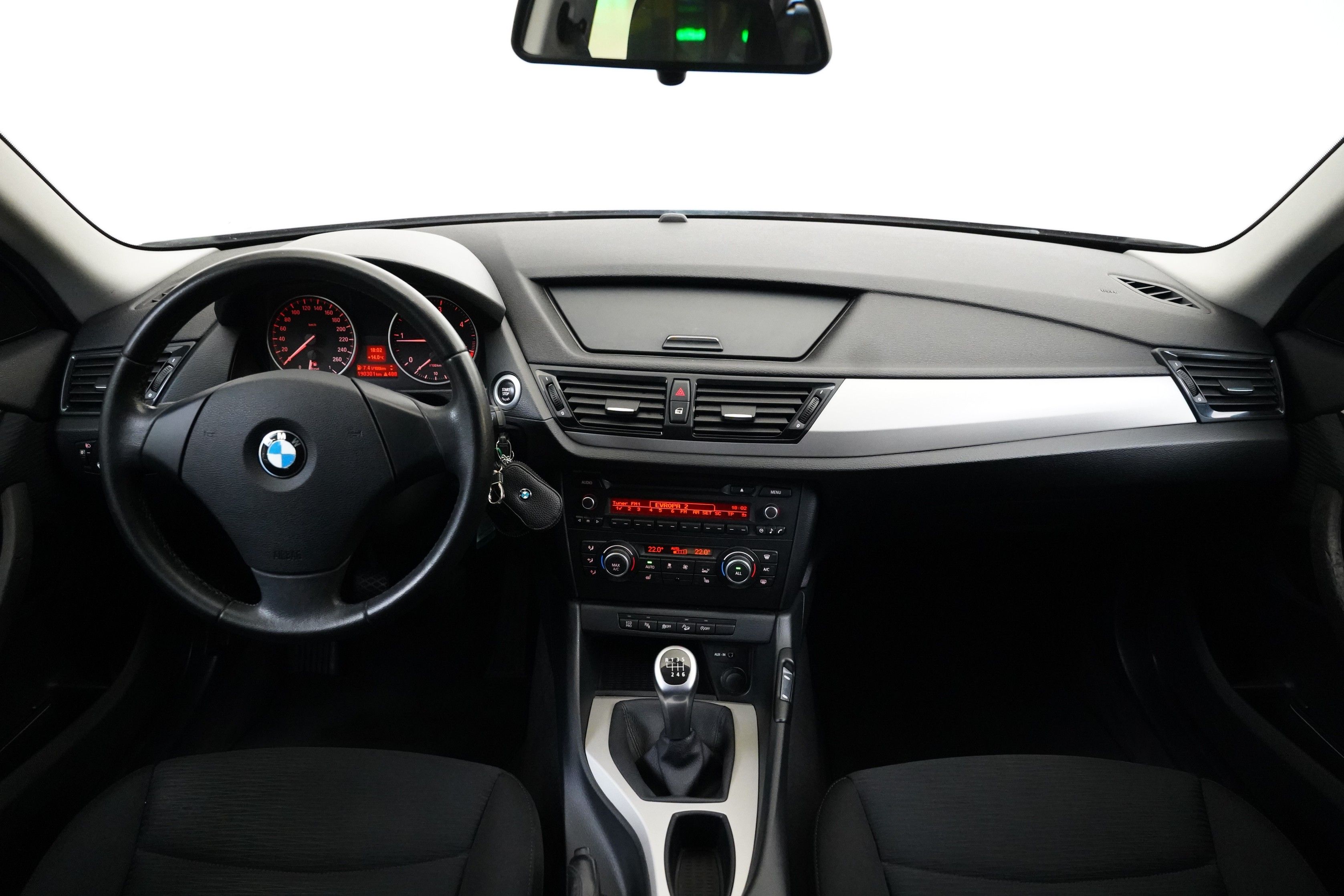 BMW X1, 2.0 D 105 kW xDrive - fotka 5