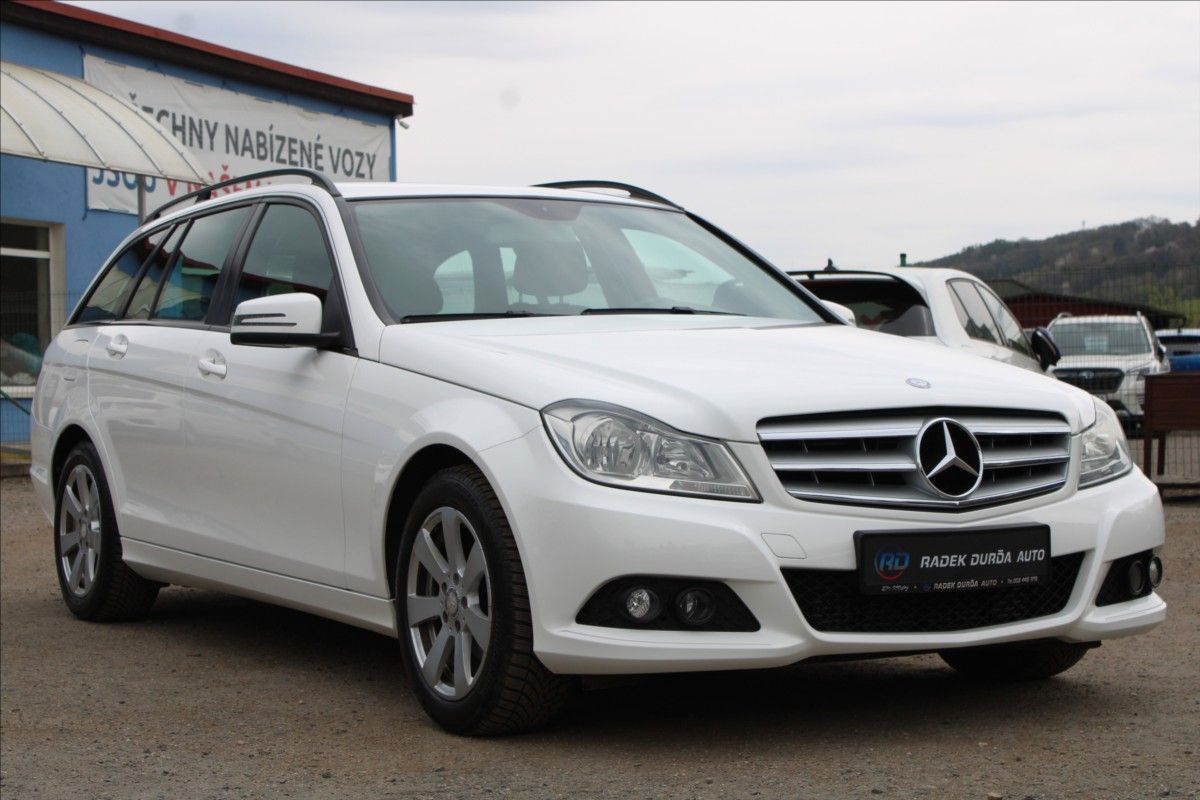 Mercedes-Benz Třídy C, 2,1 200d  NOVÉ V ČR,VÝHŘEVY - fotka 3