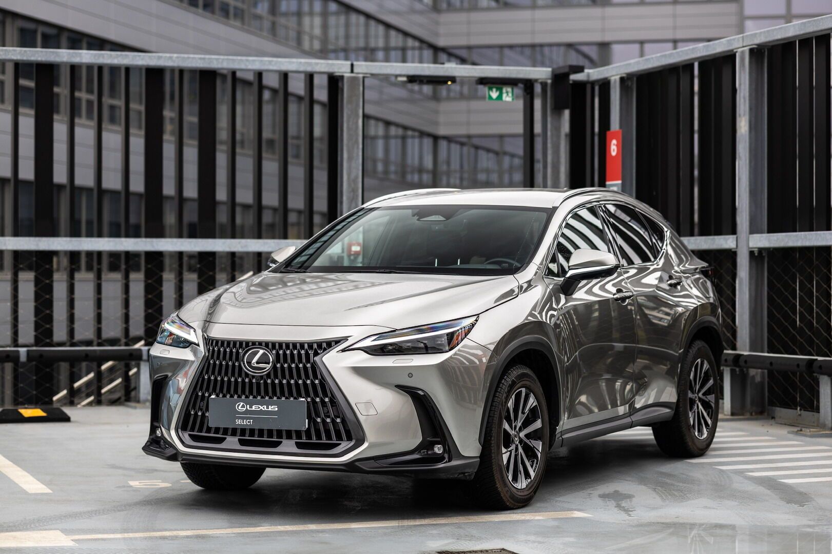 Lexus NX 350h, 350H 2,5 HEV EXECUTIVE PLUS