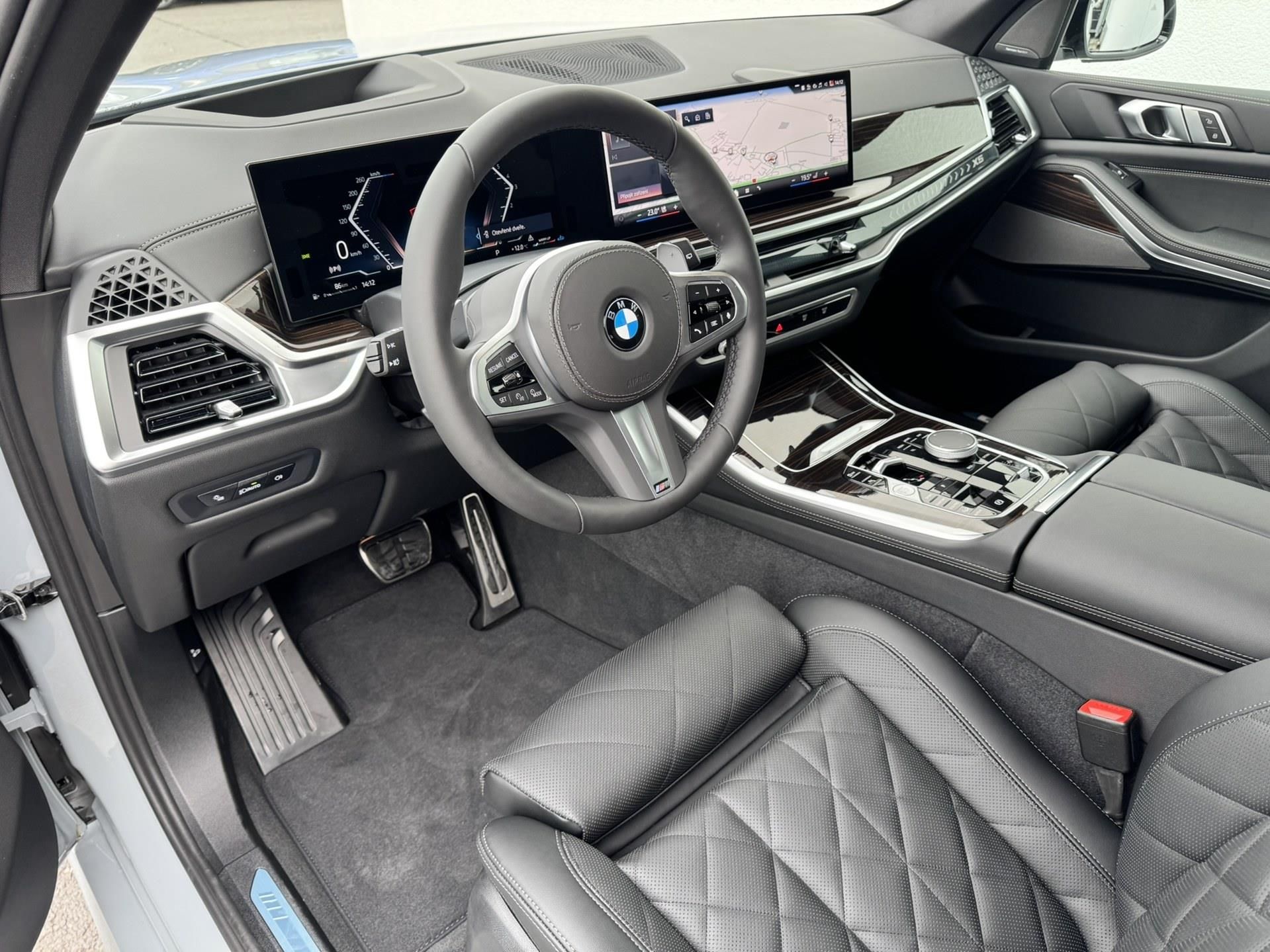 BMW X5, X5 xDrive40d - fotka 5