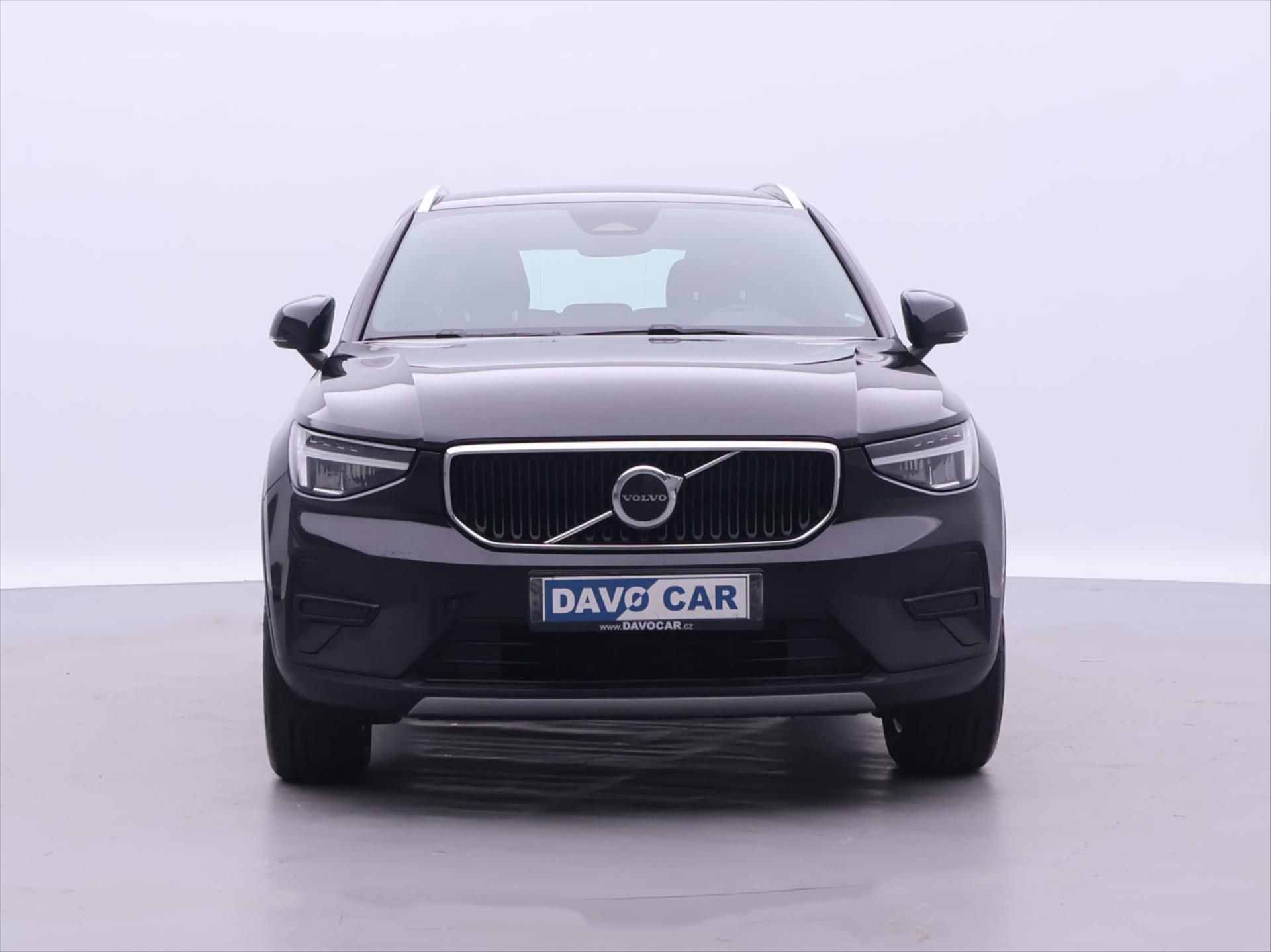 Volvo XC40, 2,0 B3 120kW Core DCT CZ Záruk - fotka 2