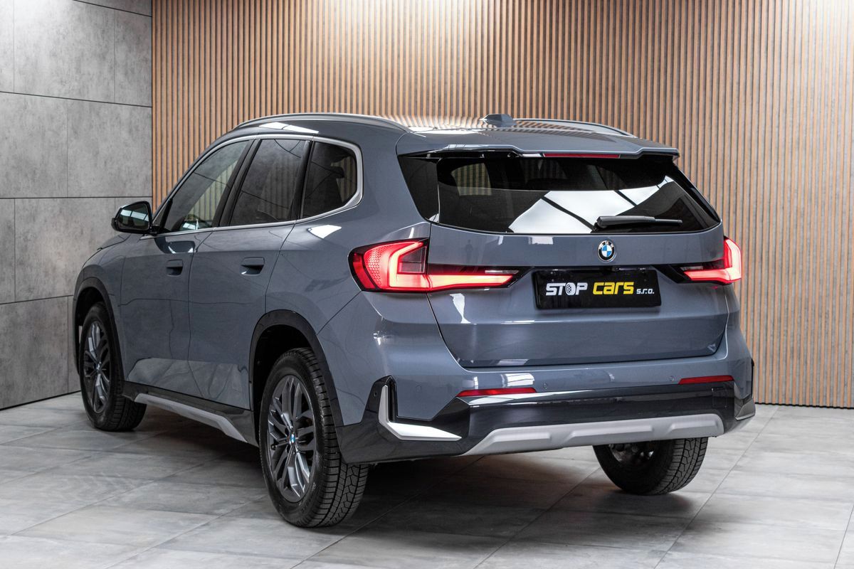 BMW X1, xDrive23d PREMIUM*DPH*ČR 1.MAJ - fotka 4