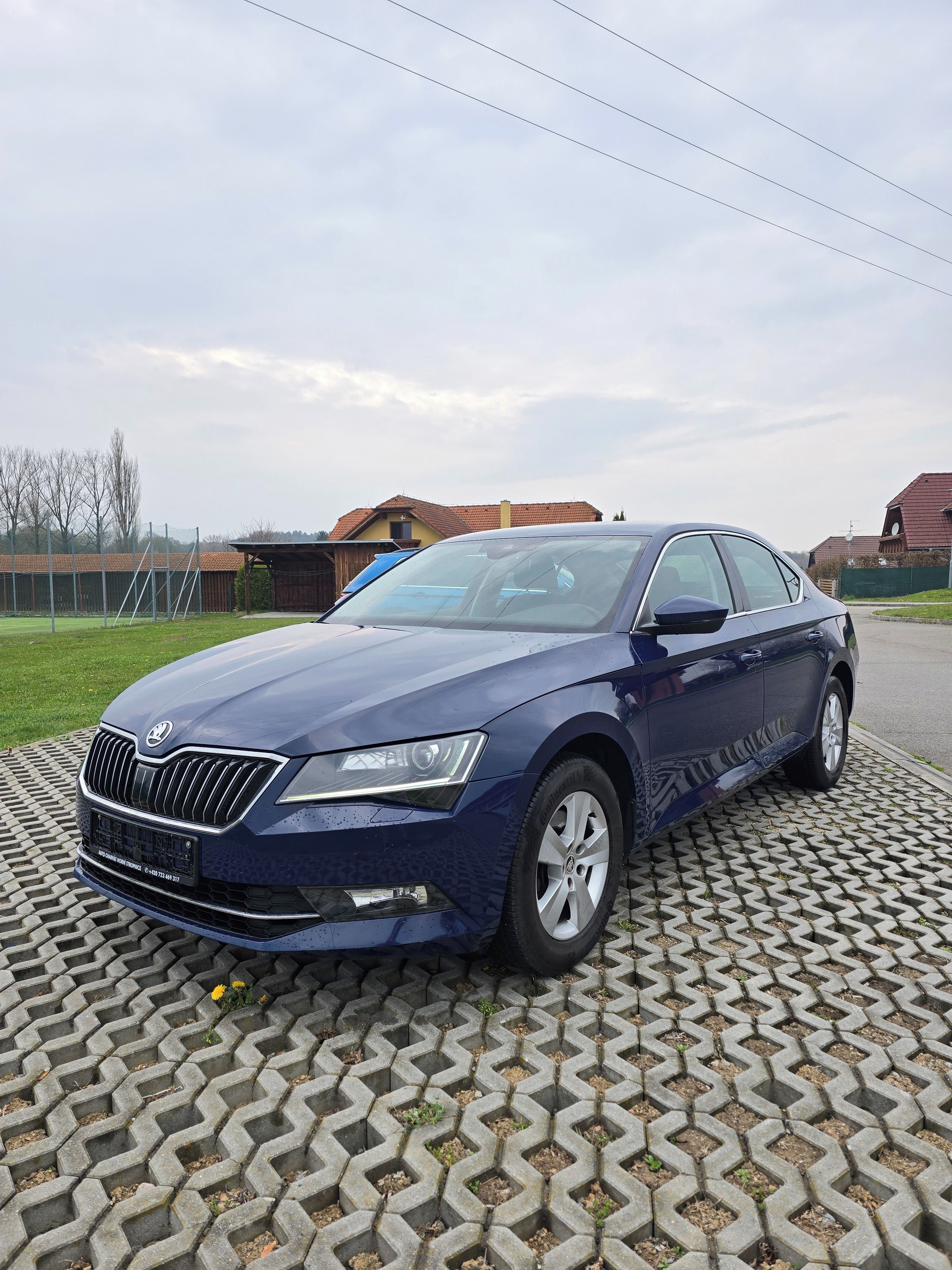 Škoda Superb, 1.4 TSI Ambition - fotka 3