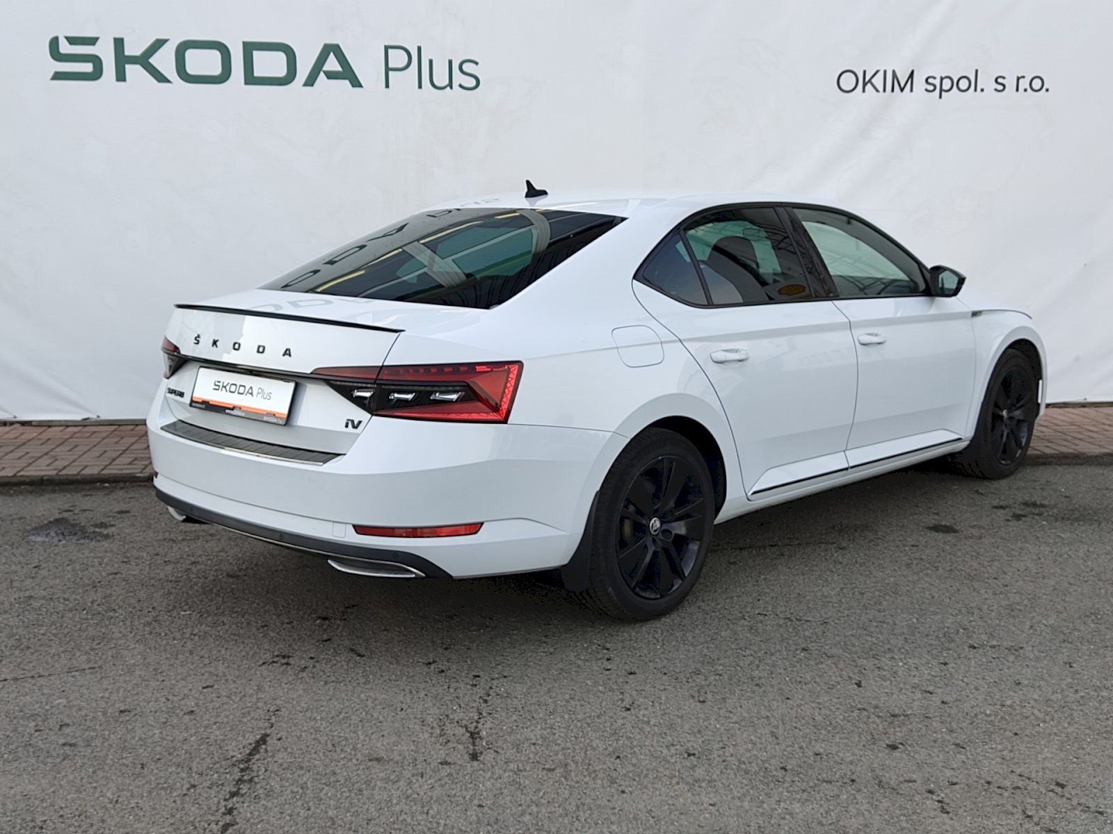 Škoda Superb, iV 1,4 Tsi 150 Kw SportLine DS - fotka 2