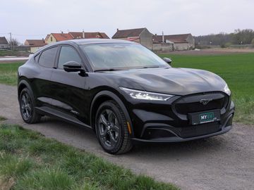 99kWh, ER Premium RWD, SOH 91%