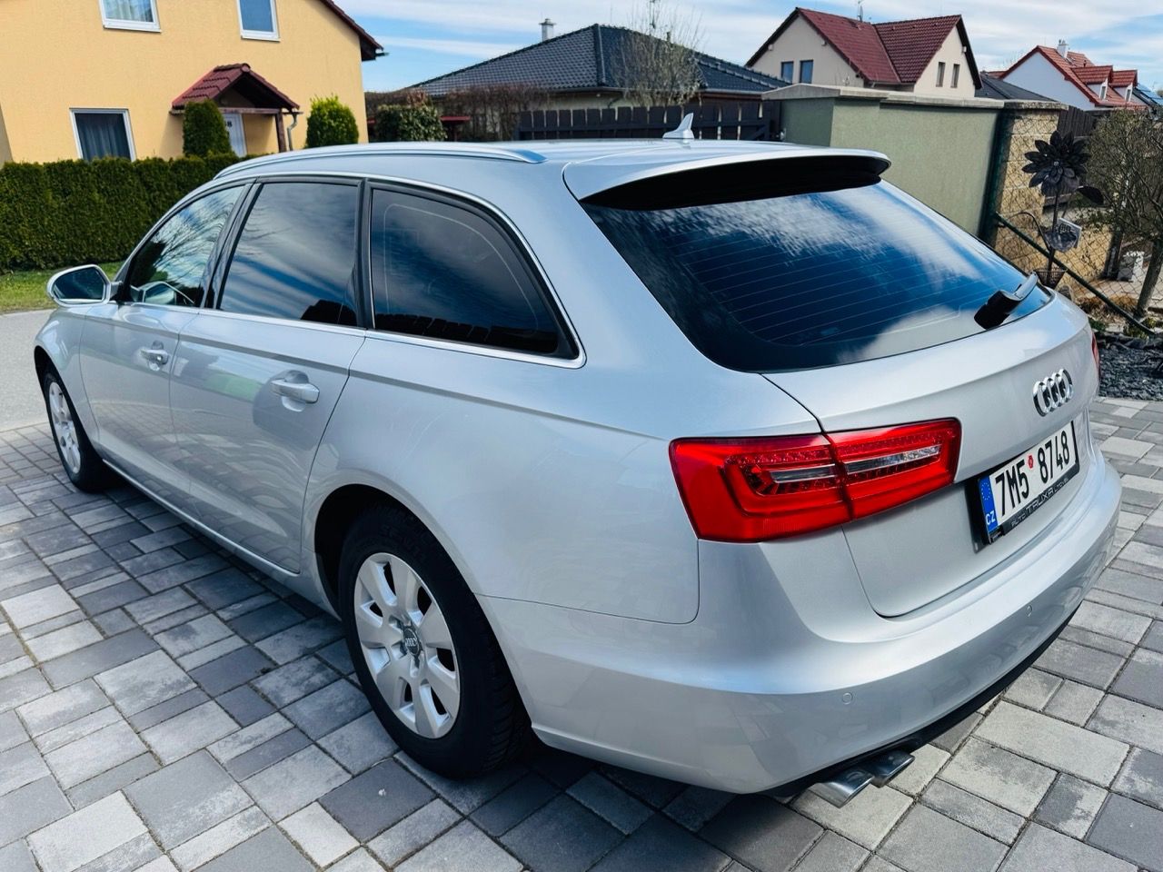 Audi A6, Avant 2.0TDi 130kW - fotka 4
