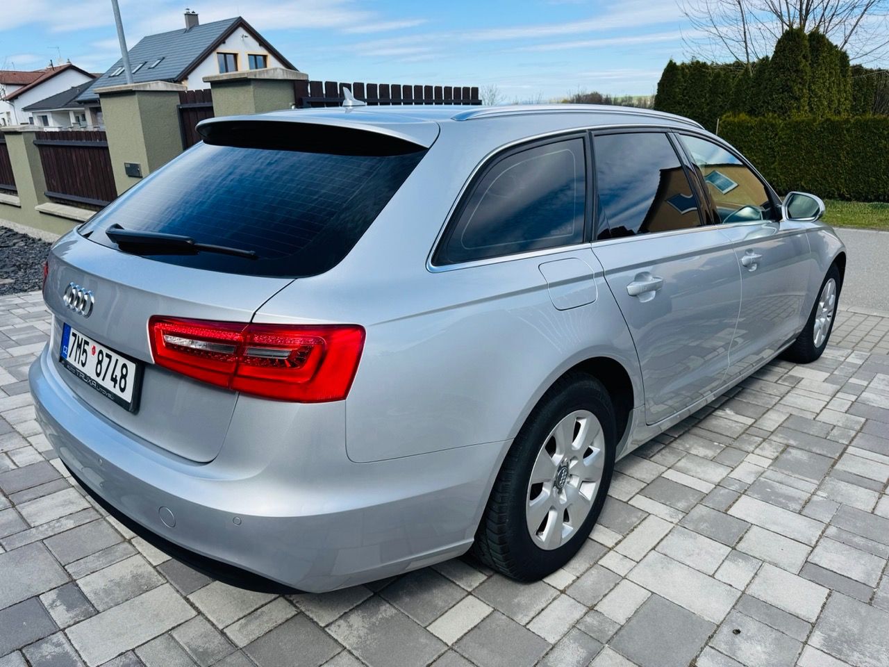 Audi A6, Avant 2.0TDi 130kW - fotka 3