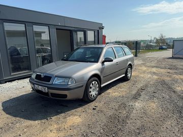 1.9 TDi 74kW Tour CZ Tažné