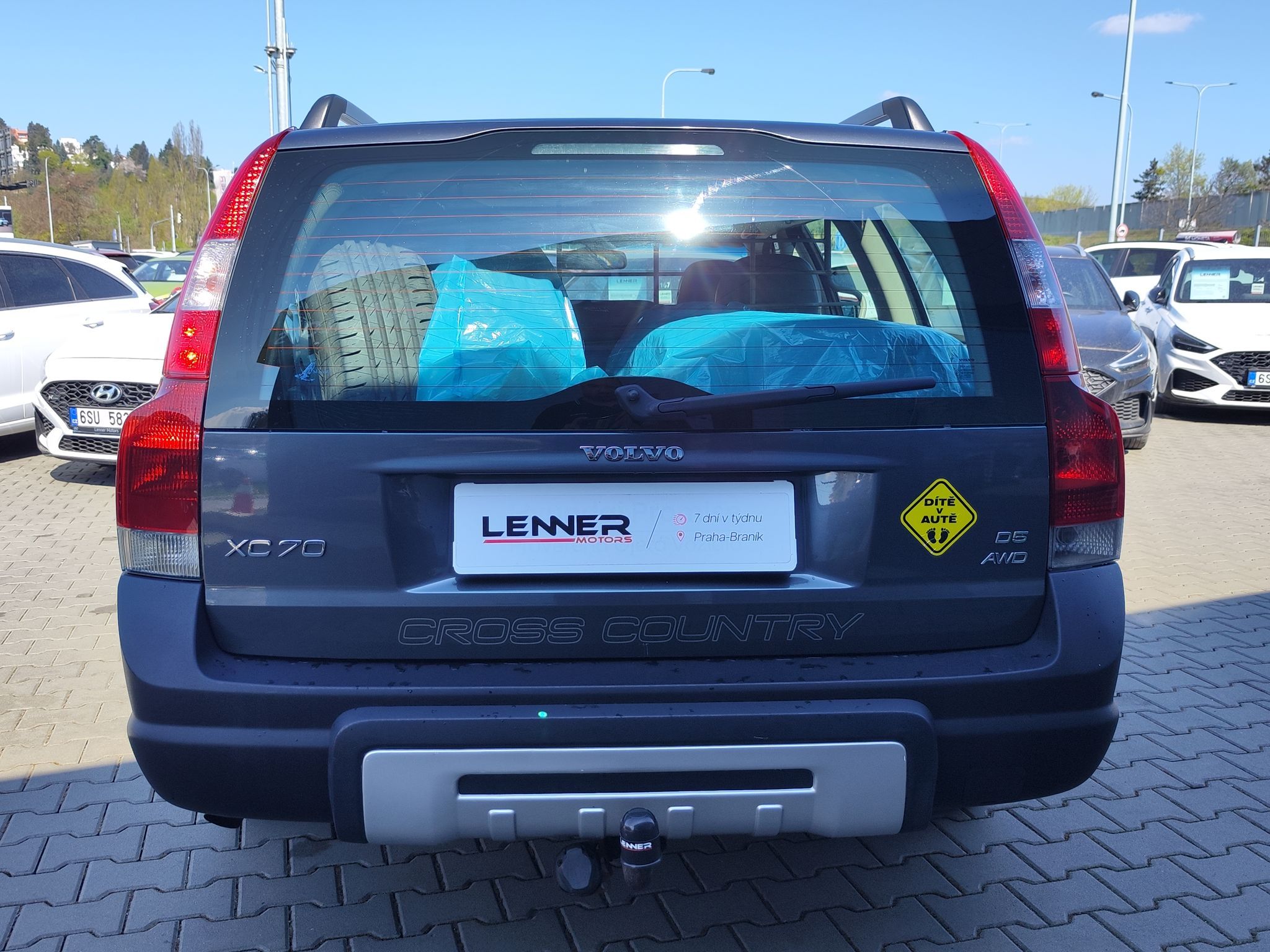 Volvo XC70, D5 2.4/120kW - fotka 6