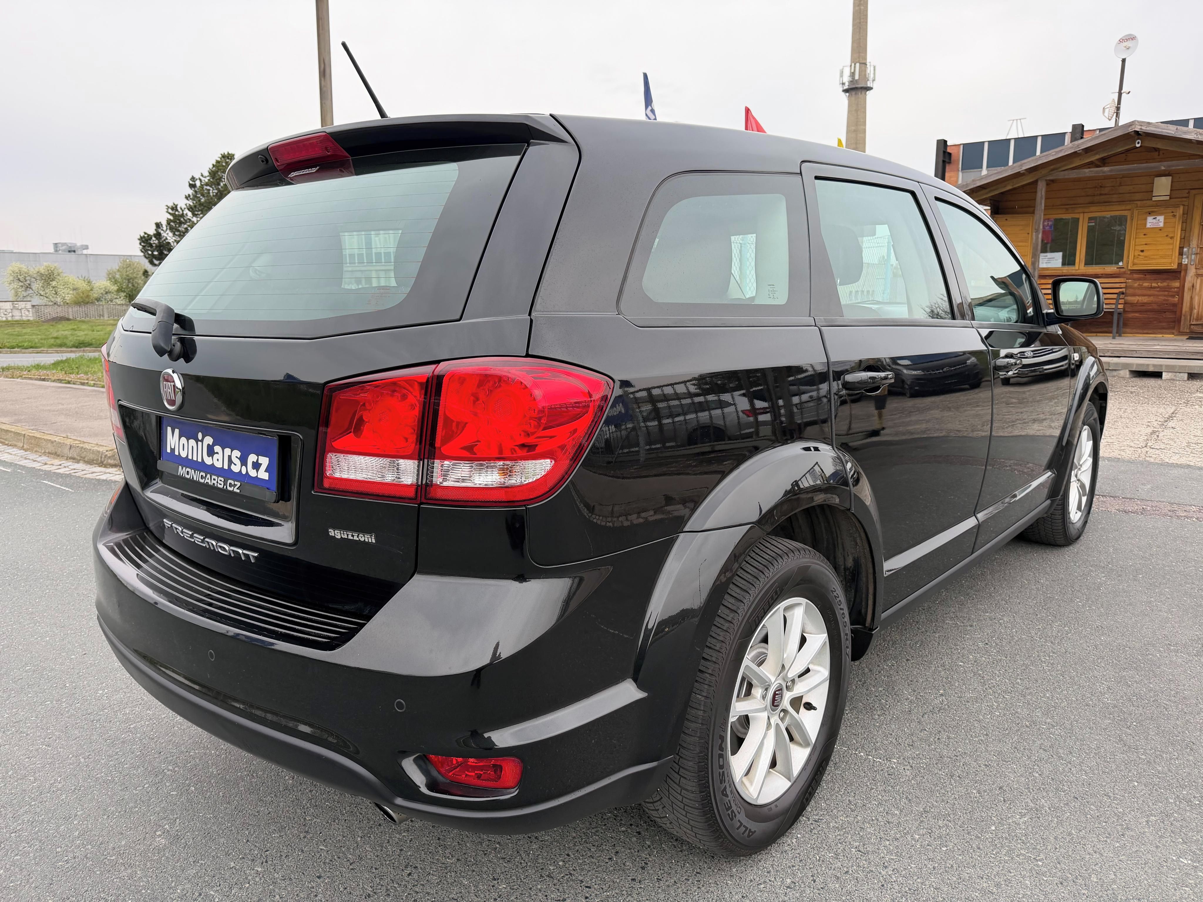 Fiat Freemont, 2.0 M-JET2 103kW 7 MÍST - fotka 5
