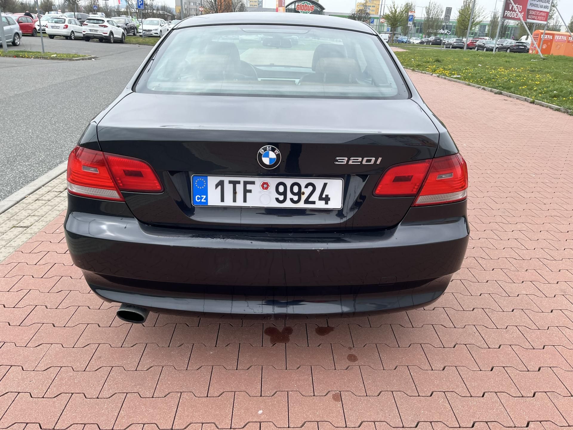 BMW Řada 3, 2.0i Coupe - fotka 6