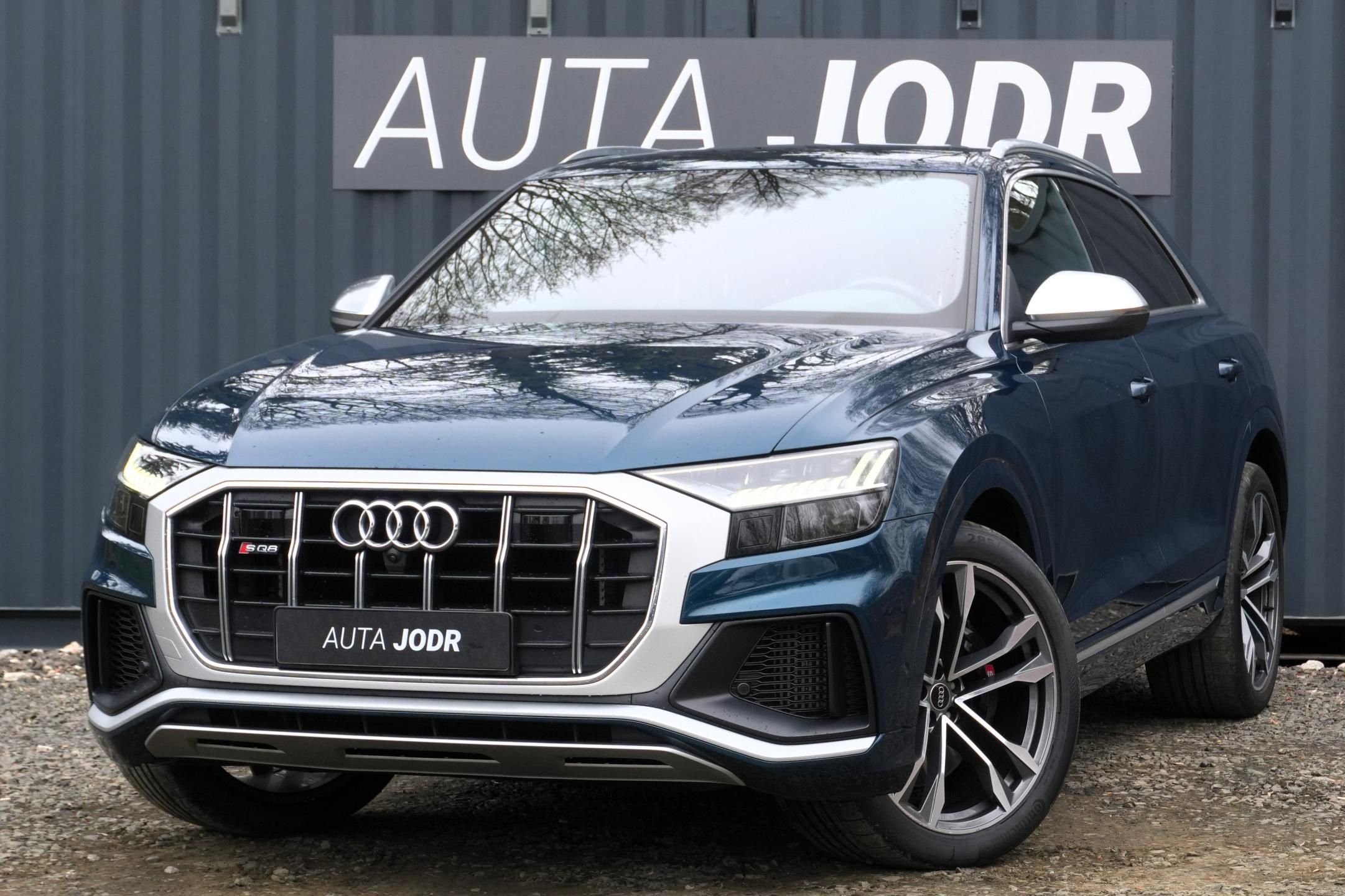 Audi SQ8, 4.0 TFSI, ČR, Tažné, Matrix