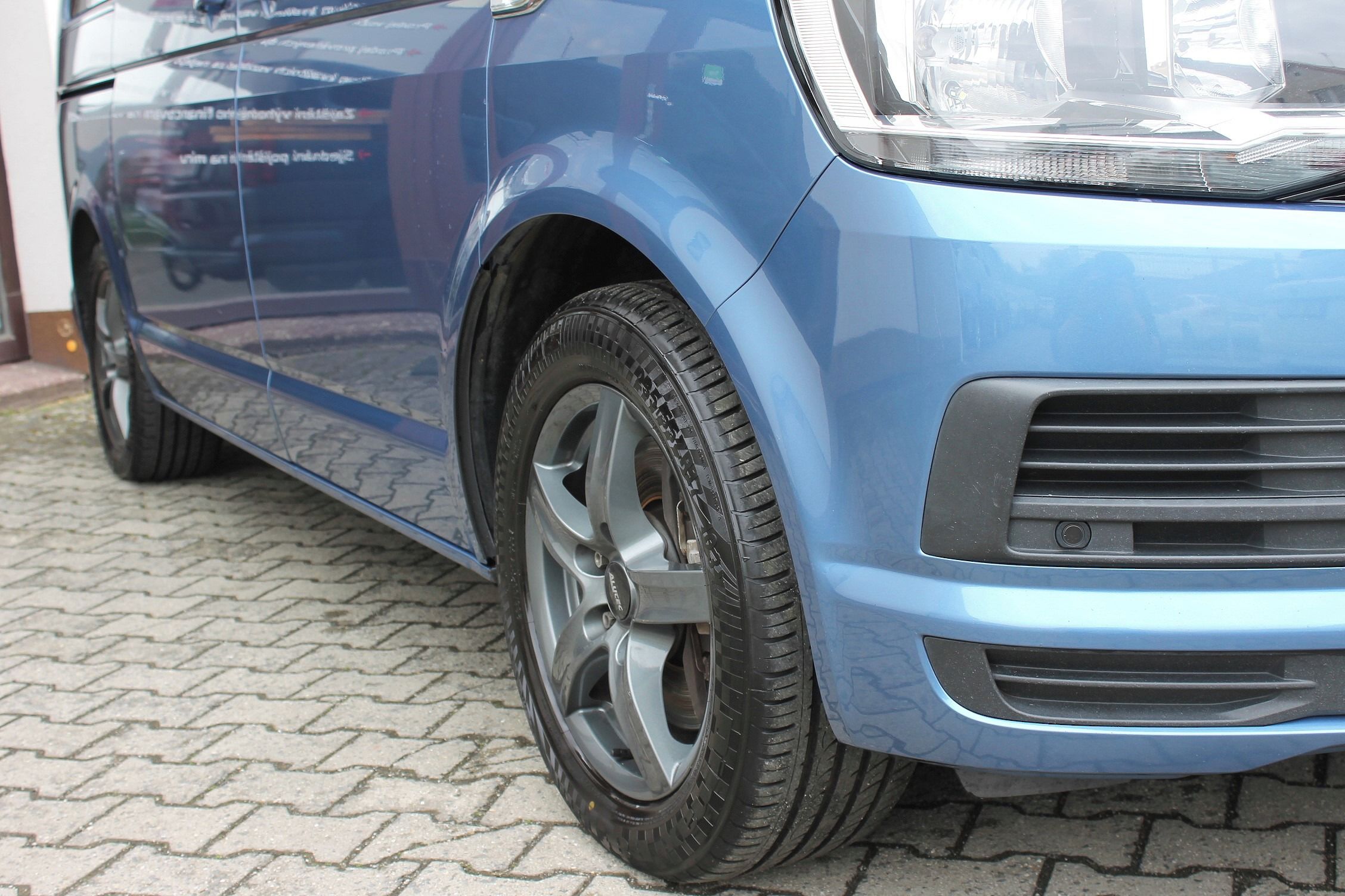 Volkswagen Multivan, 2.0 TDI 150kW DSG COMFORTLINE - fotka 5