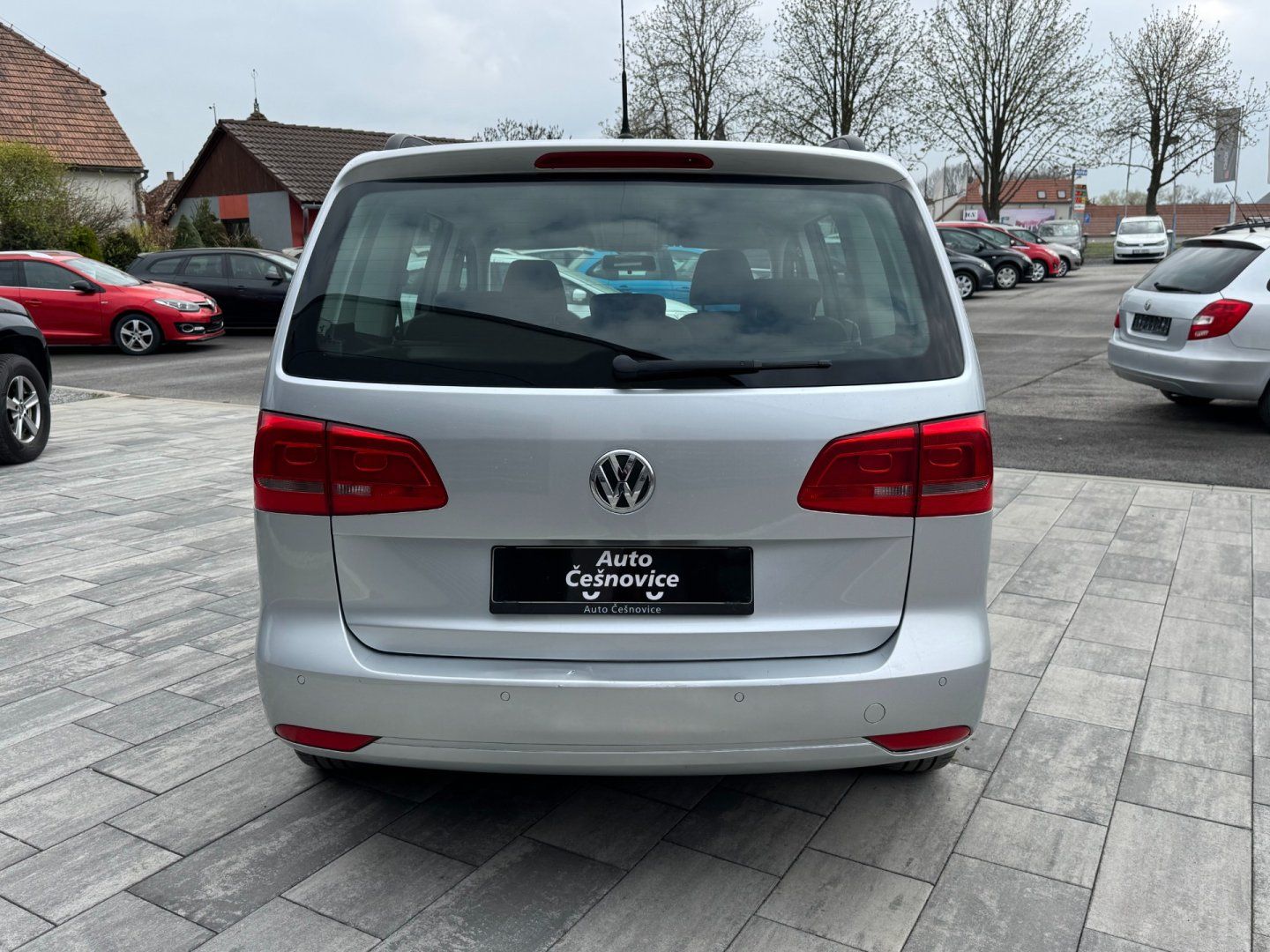 Volkswagen Touran, Trendline 1.6 TDI 77kW - fotka 6