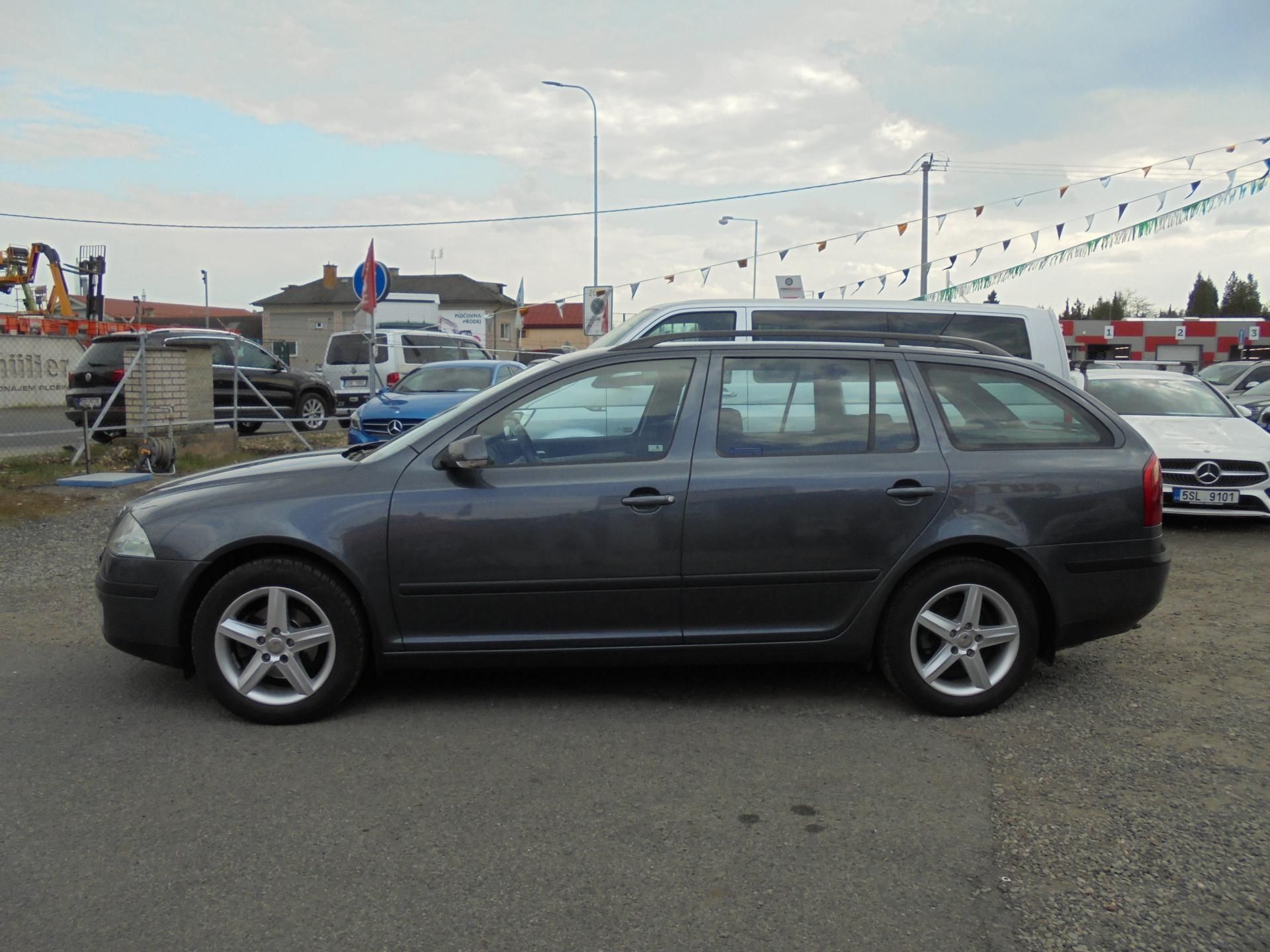 Škoda Octavia, 1.9 TDI- DIGIKLIMA- ALU- TAŽNÝ - fotka 4