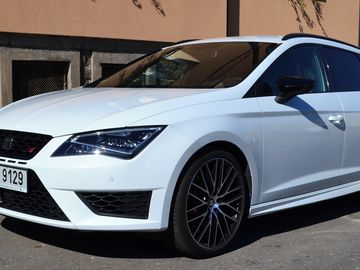 Leon ST Cupra Performance