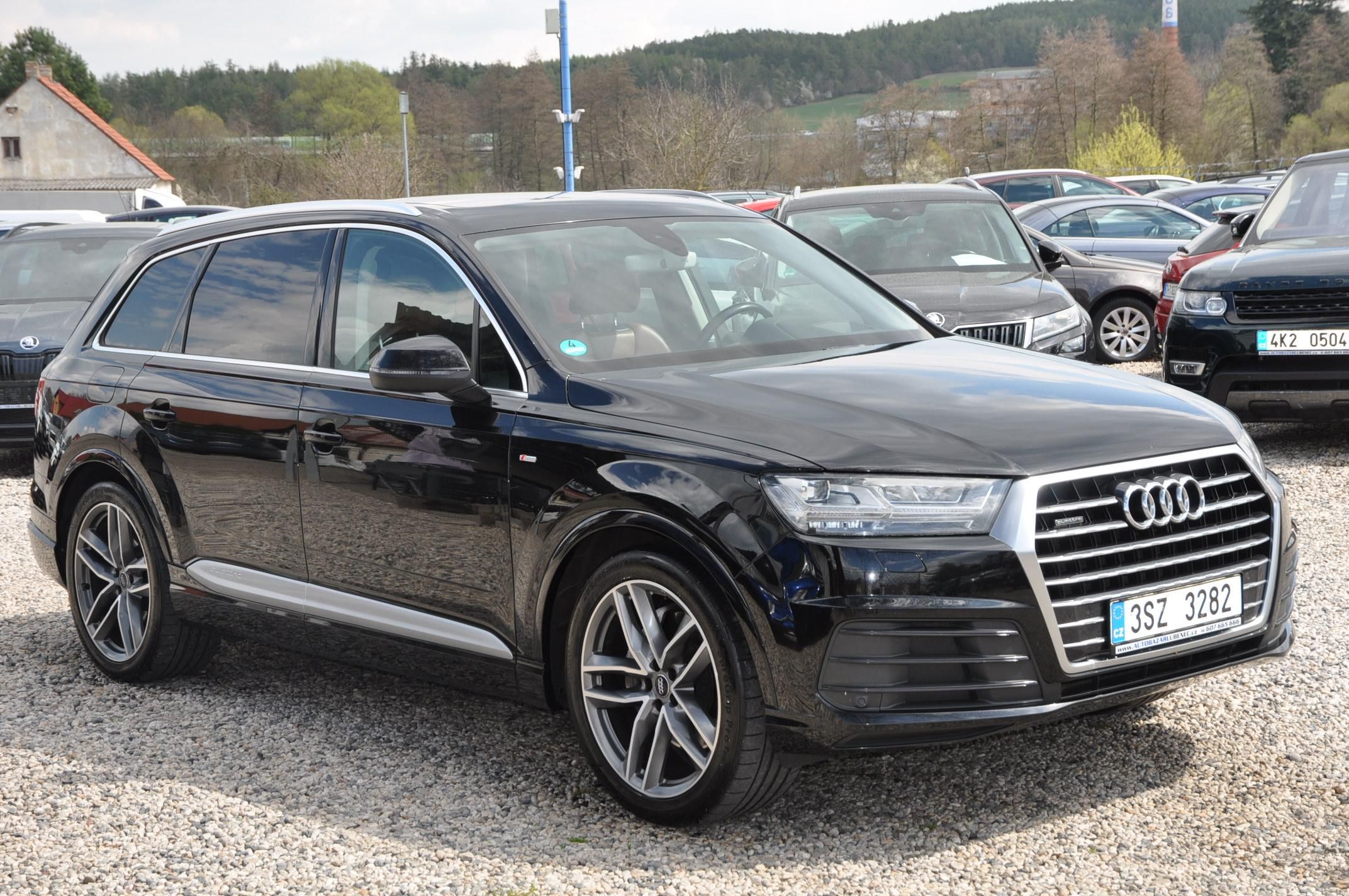 Audi Q7, 3.0TFSi 245kW 4x4 S-line 7.mís - fotka 2