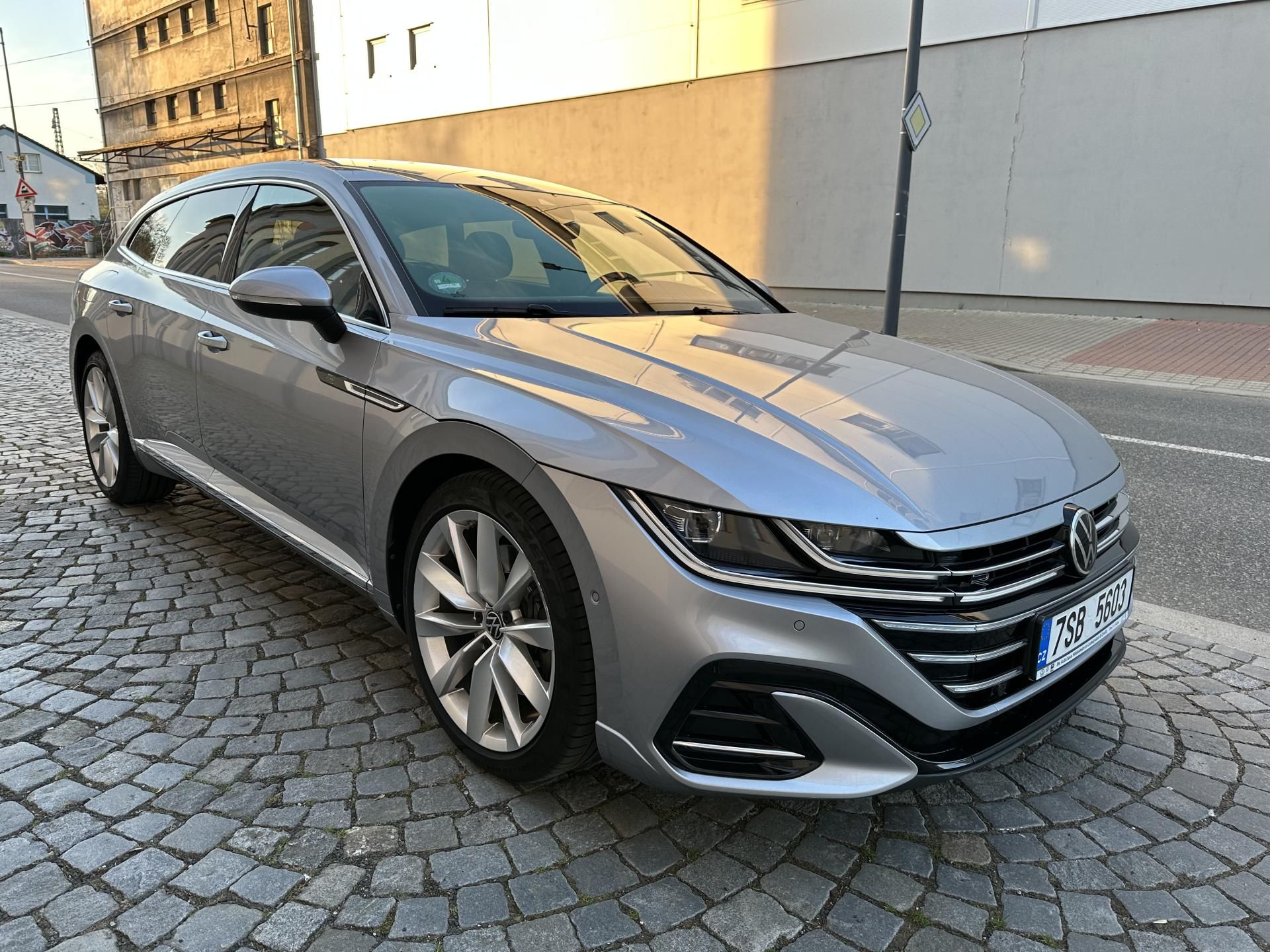 Volkswagen Arteon, 2,0 TSI 206 KW R Line - fotka 5