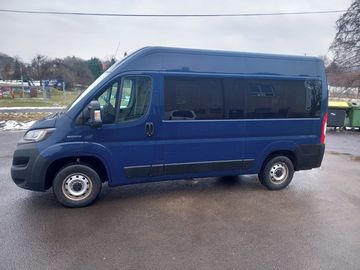 2.3 / 103 kW, ČR, 9 míst
