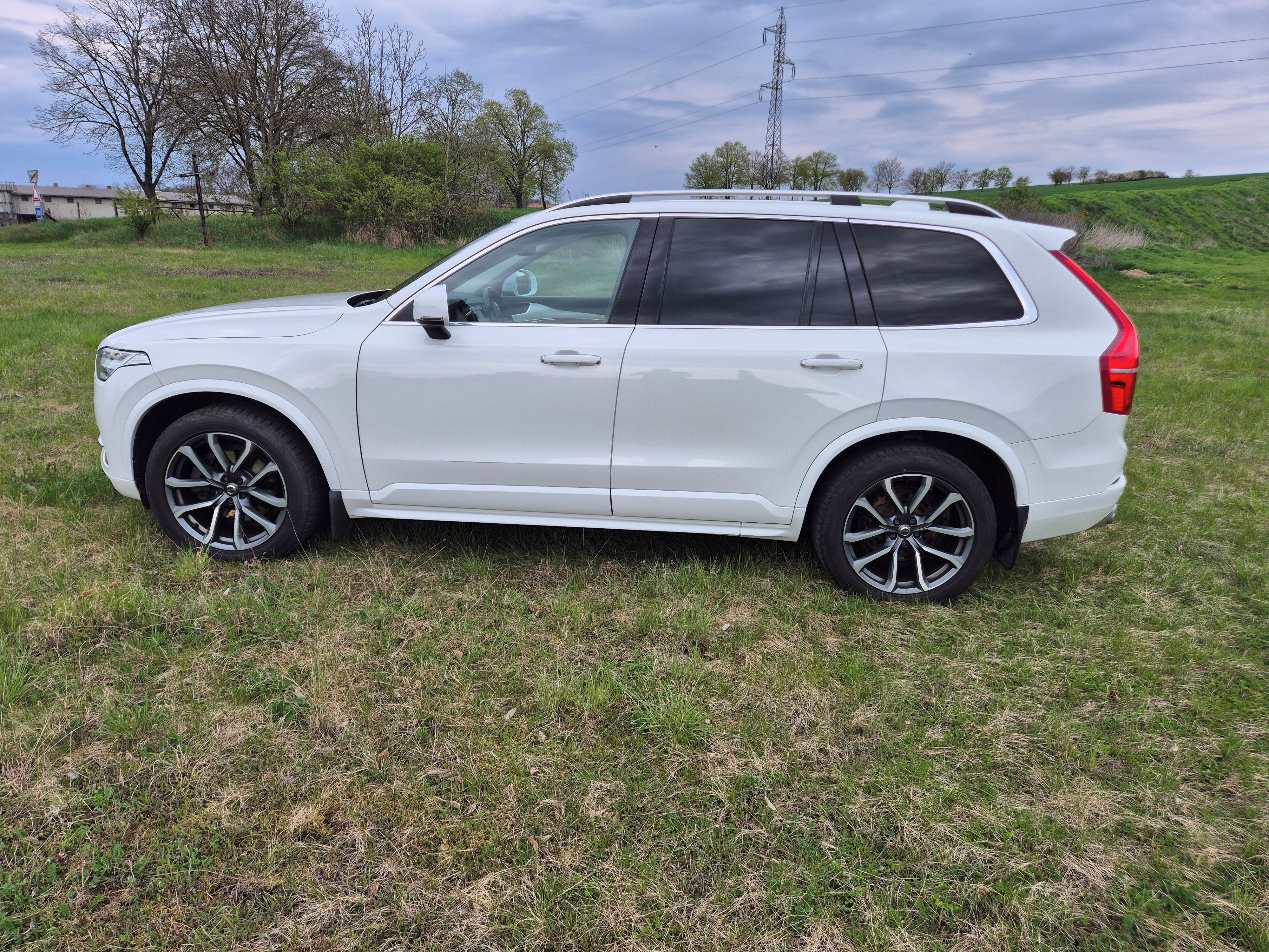 Volvo XC90, ČR, 2 majitel, servis po15 tis - fotka 6