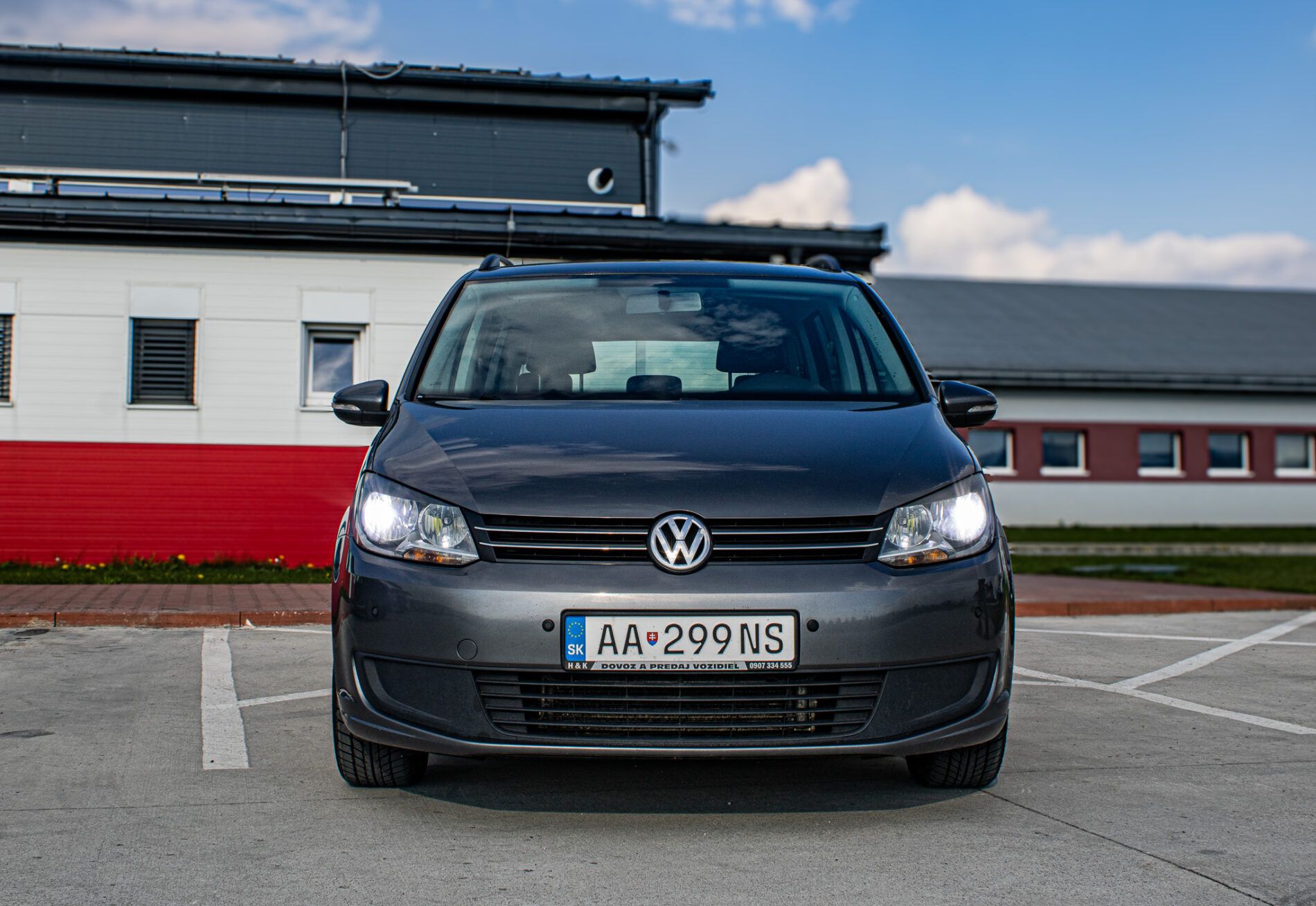 Volkswagen Touran - fotka 2