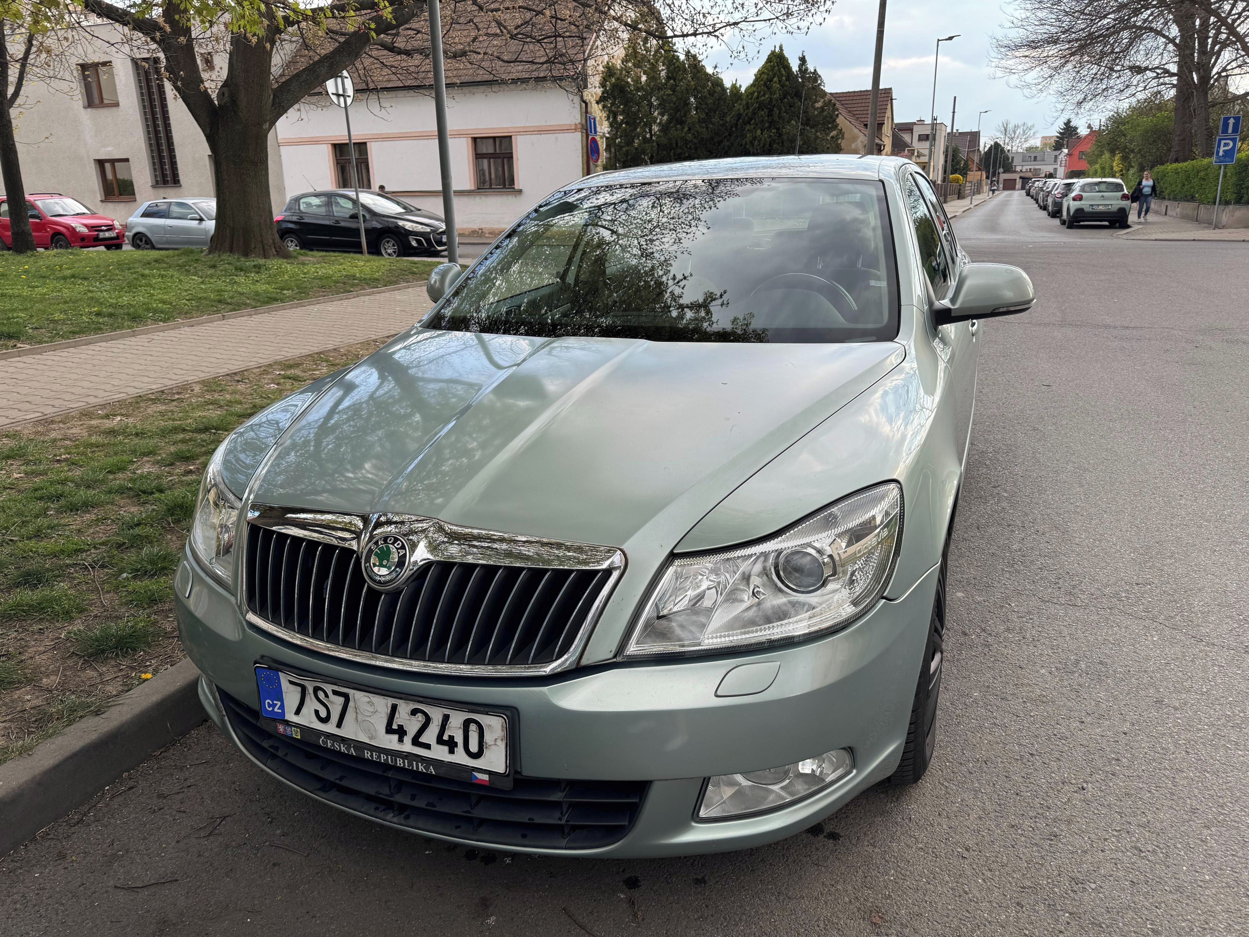 Škoda Octavia, 1.4 TSI, servisováno - fotka 2