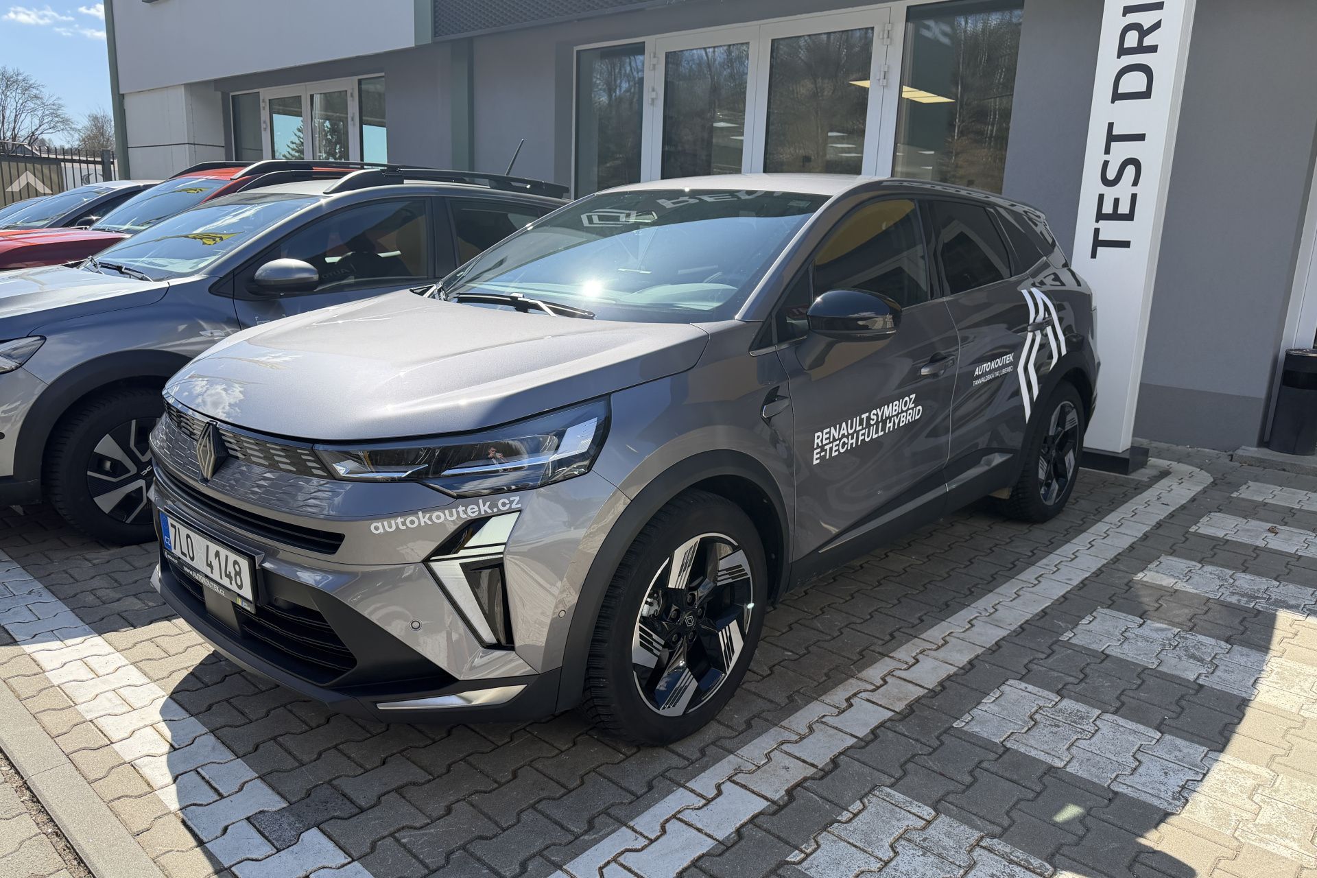 Renault Symbioz, Techno full hybrid 160 - fotka 2